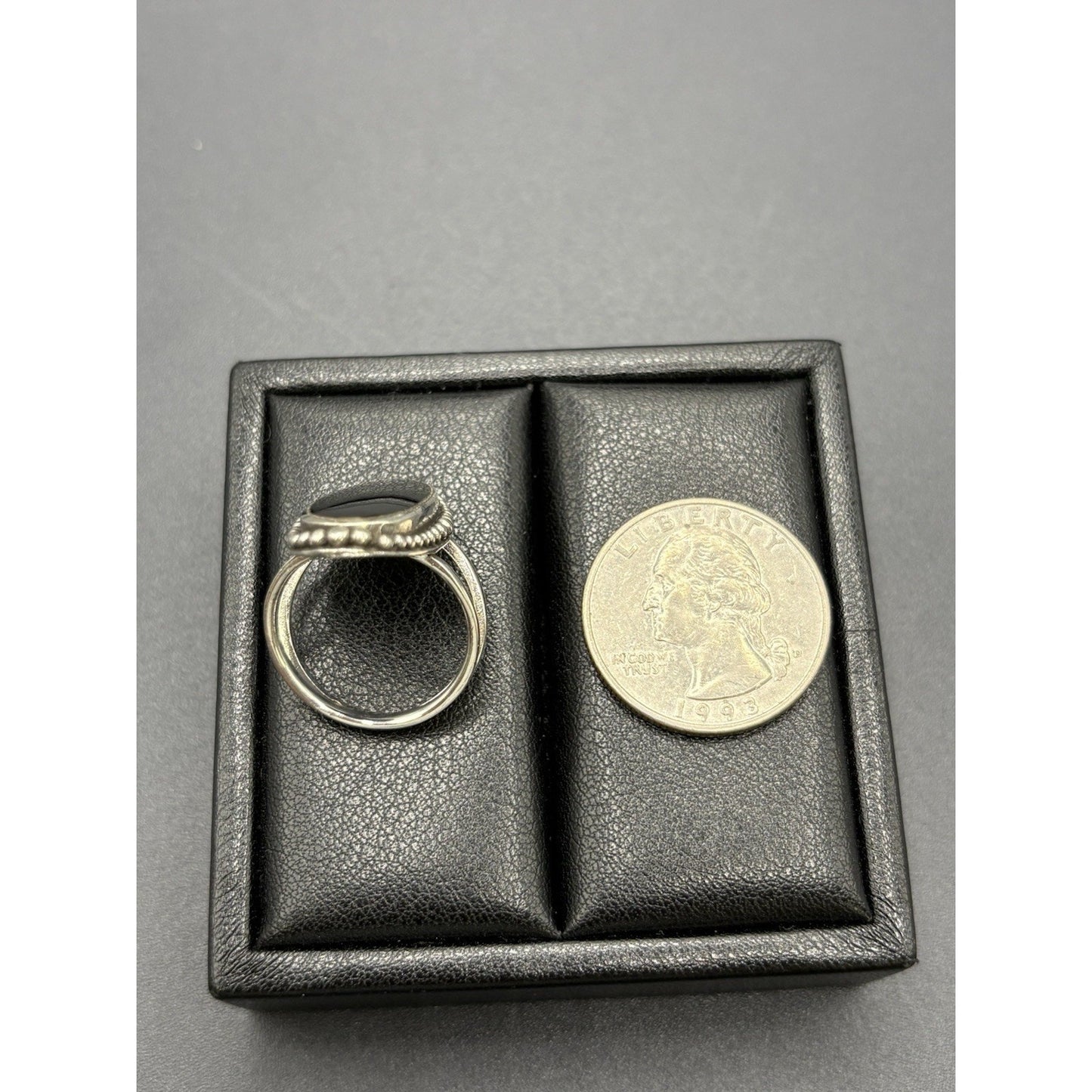 New Condition Sterling Silver Onyx Oblong Ring Size 7