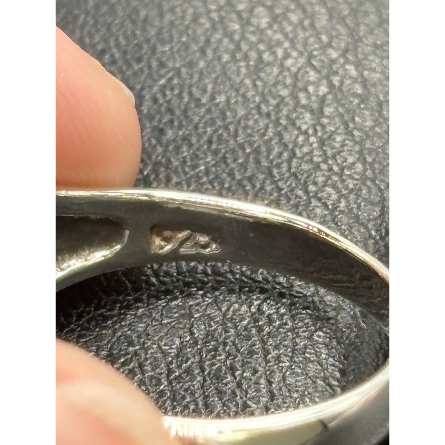 New Condition Horse Shoe Good Luck Ring Size 9 925