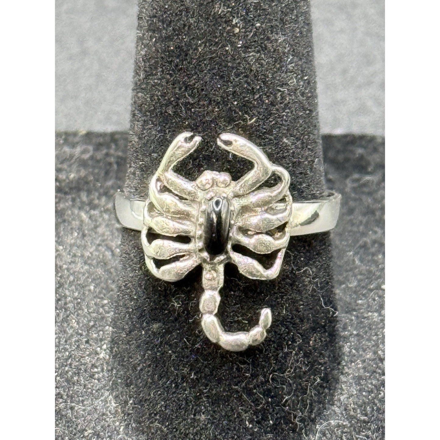 New Condition Sterling Silver Onyx Scorpion Ring Size 7.00
