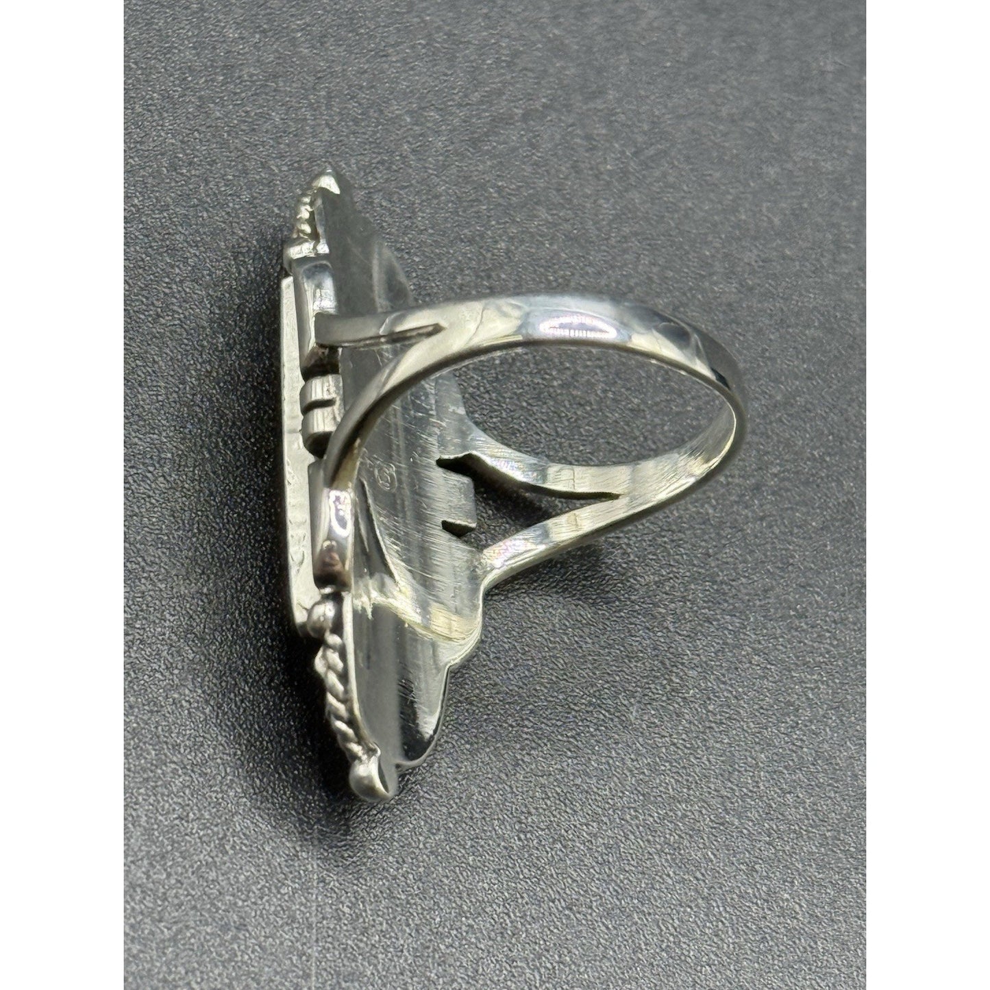 New Condition Sterling Silver Genuine Abelone Art Deco Ring Size 7.00
