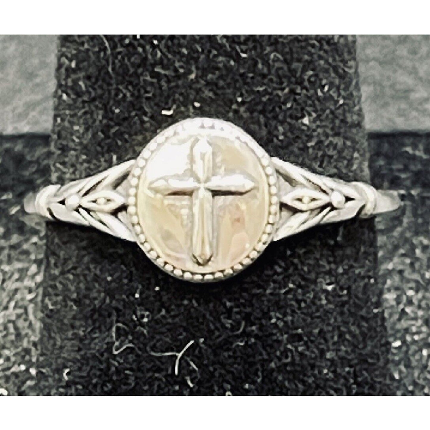 New Condition Sterling Silver Dainty Cross Ring Size 800 925