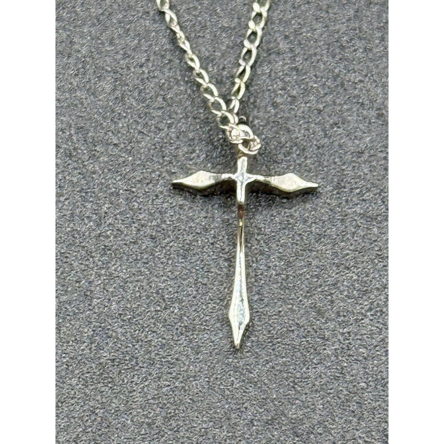 16” Vintage Sterling Silver Dainty Cross Pendant Necklace 925 P11