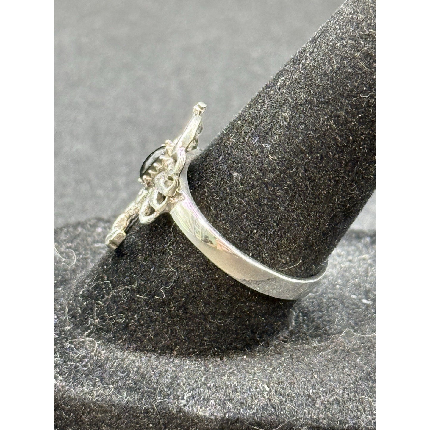 New Condition Sterling Silver Onyx Scorpion Ring Size 7.00