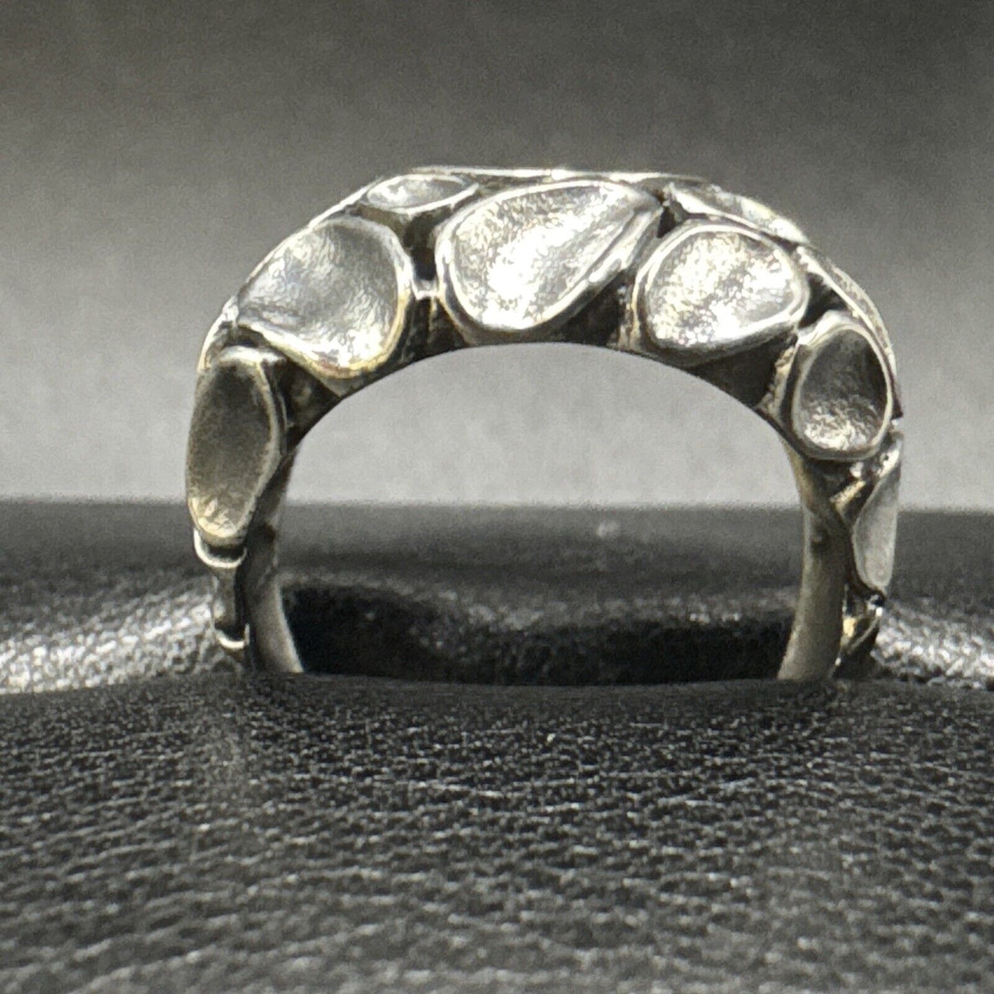 New Condition Sterling Silver Abstract Pebbles Ring 925 Size 6.5