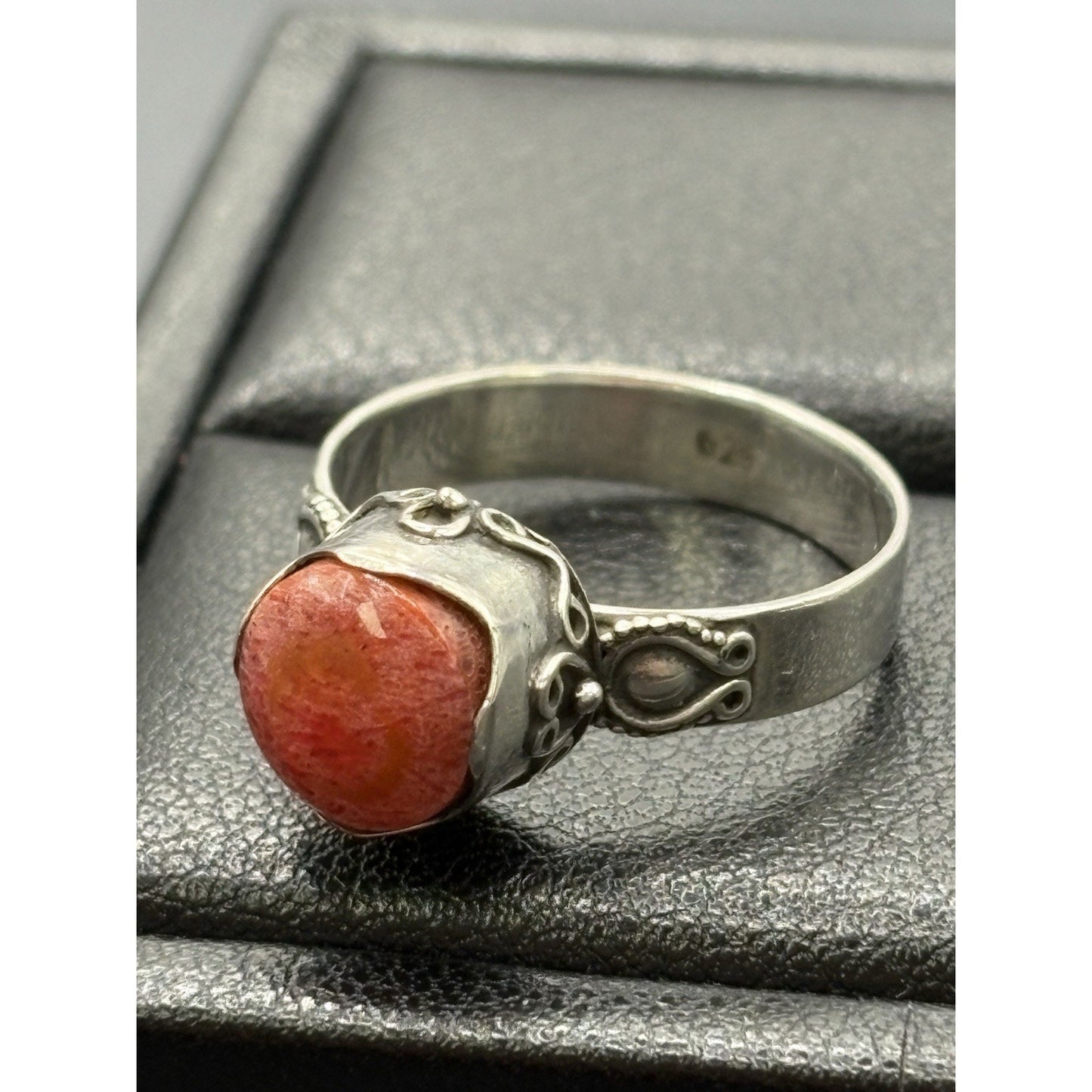 New Condition Sterling Silver Bali Style Coral Ring Size 7