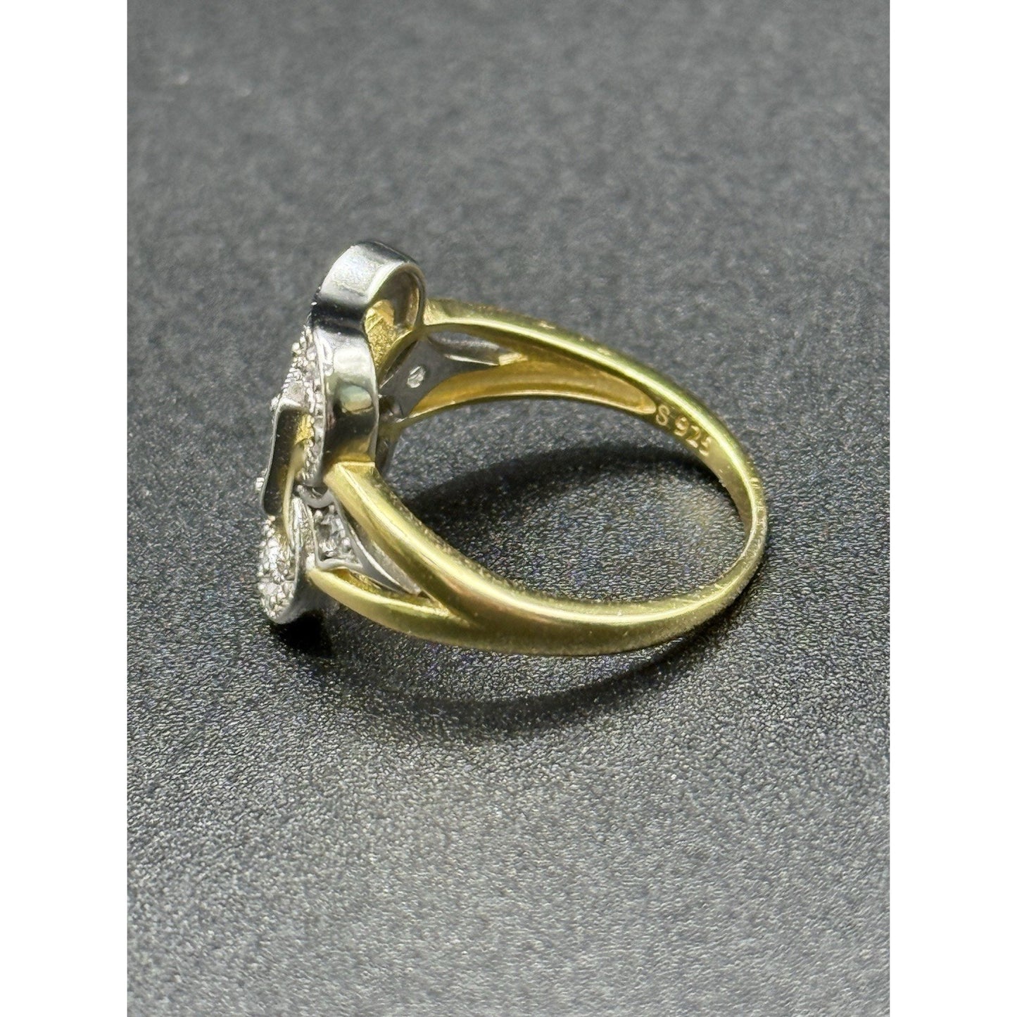 New Condition Two Tone Sterling Silver Moissanite Ring Size 7.00 P18