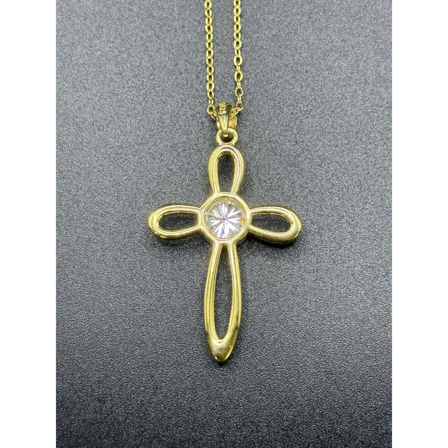 New Condition 18” Gold Sterling Silver Moissanite Cross Pendant Necklace GRA
