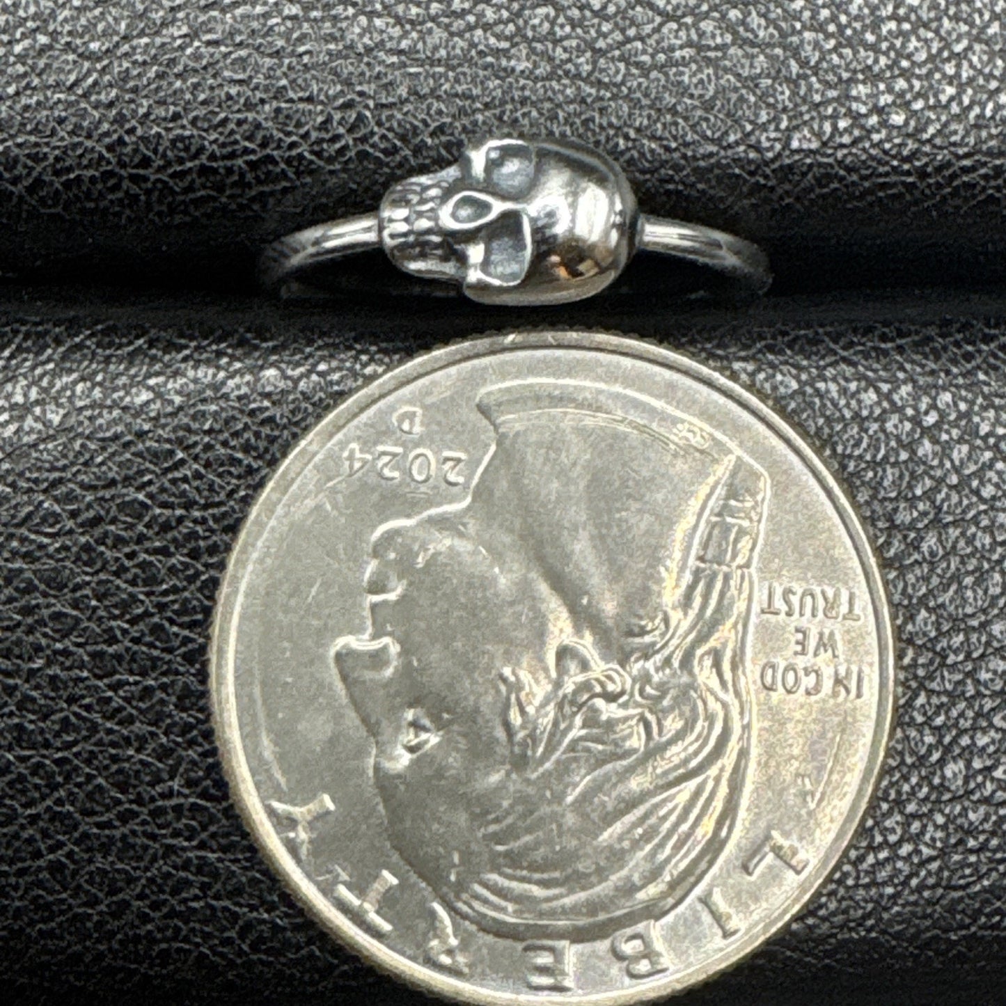 New Condition Sterling Silver Skull Ring 925 Size 7