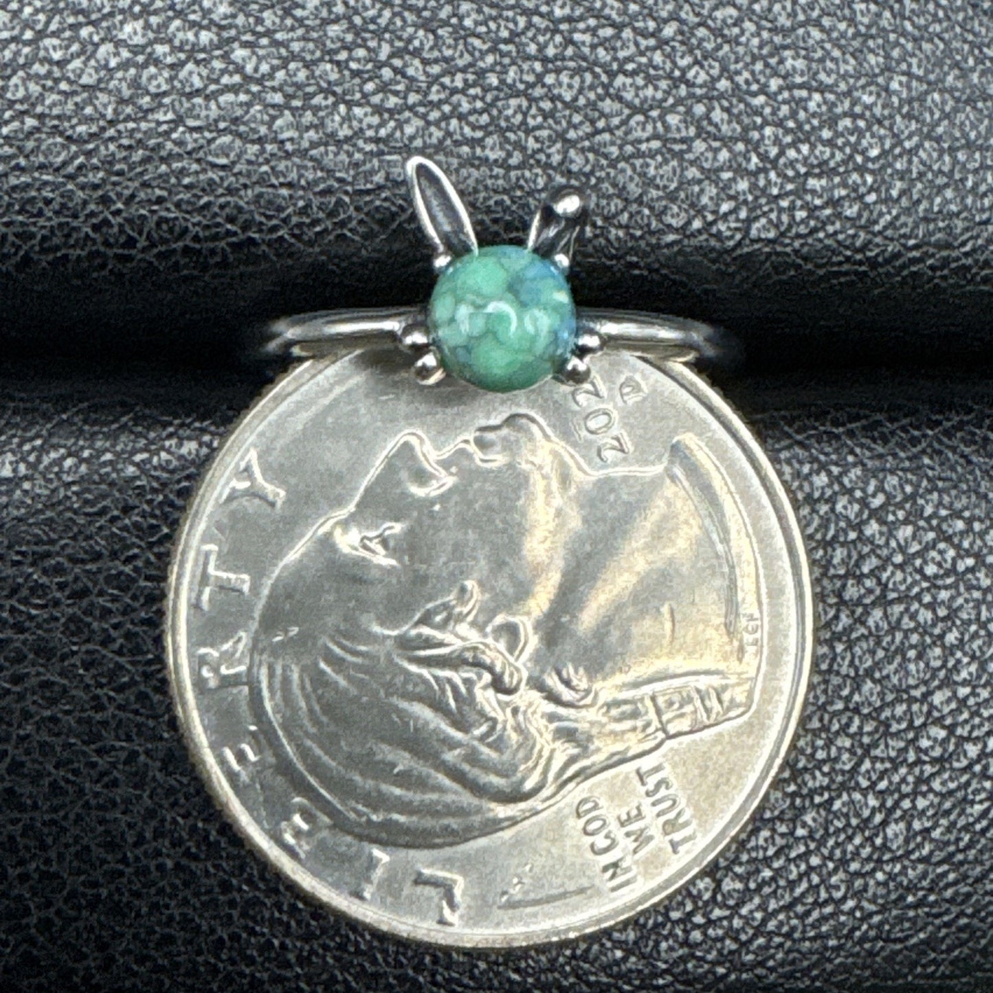 New Condition Sterling Silver Genuine Turquoise Bunny Rabbit Ring Size 7