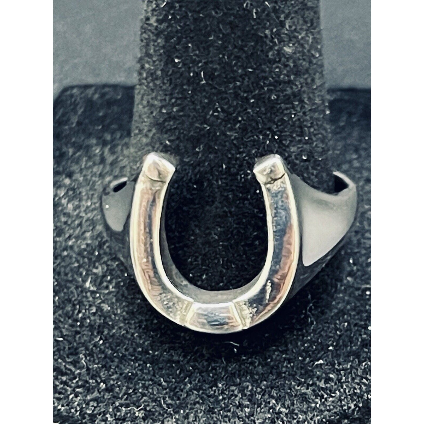 New Condition Sterling Silver Horse Shoe Good Luck Ring Size 9.5