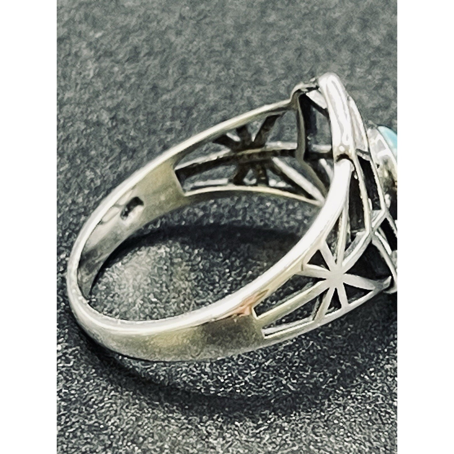 New Condition Sterling Silver Genuine Turquoise Spiderweb Ring Size 7.00