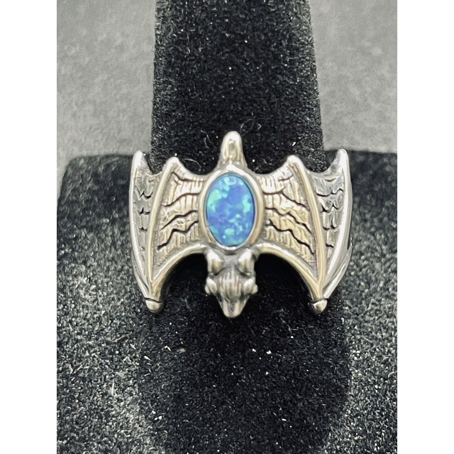 New Condition Sterling Silver Lab Blue Opal Bat Ring Size 7.00