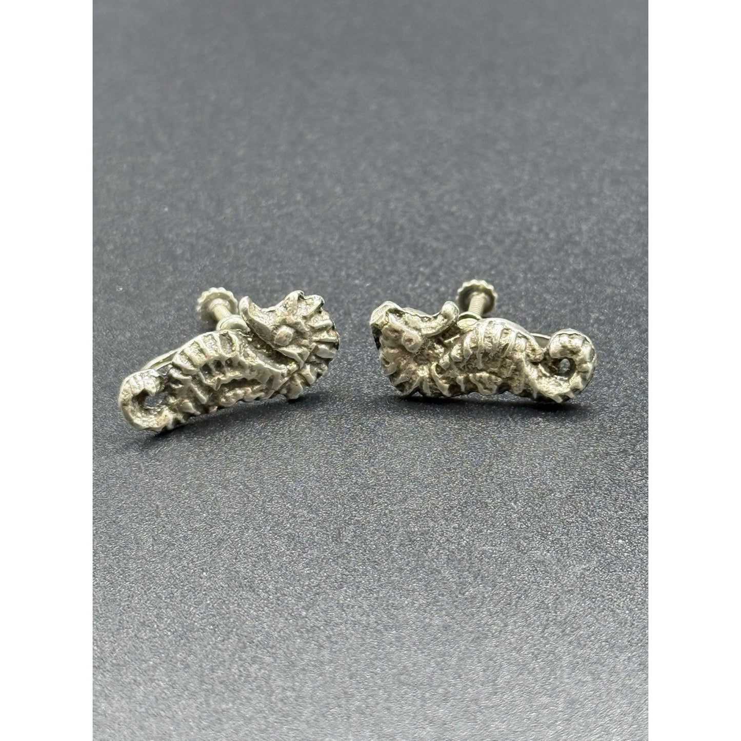 Vintage Sterling Silver Seahorse Screw back Earrings No Post Q7