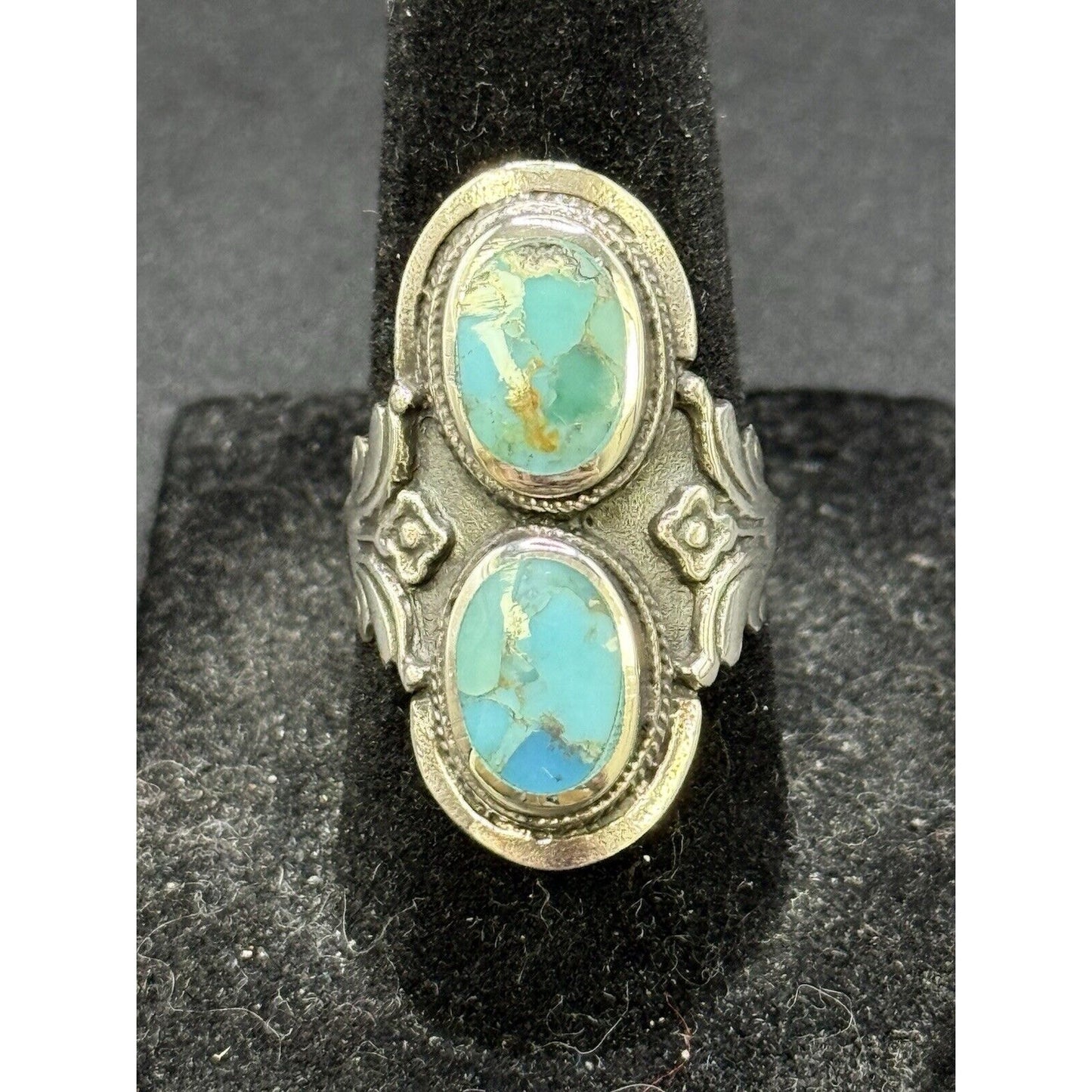 New Condition Sterling Silver Double Turquoise Ring Size 6.75