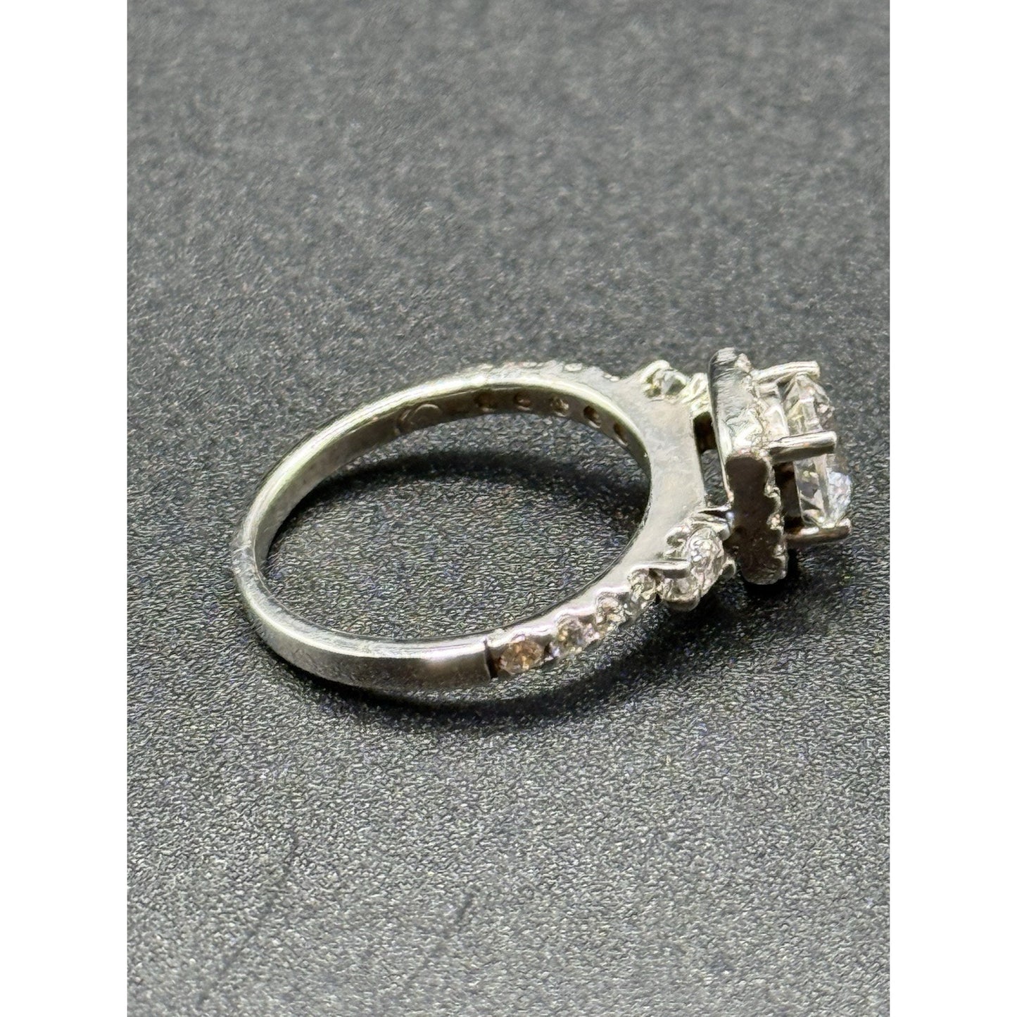 EUC Sterling Silver Cubic Zirconia Engagement Ring Size 6.00 P5