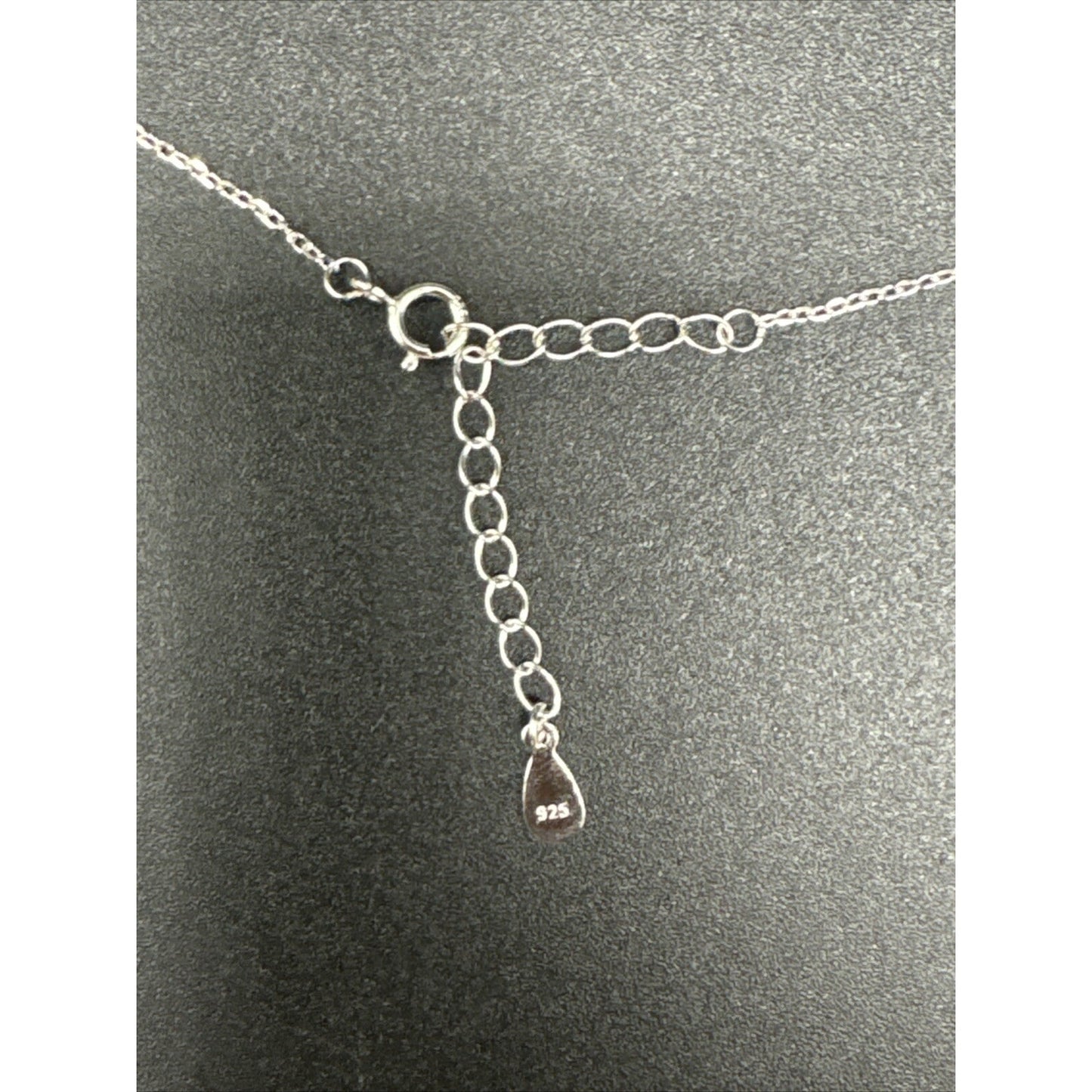 18” New Condition Sterling Silver Dainty Skull Pendant Necklace 925