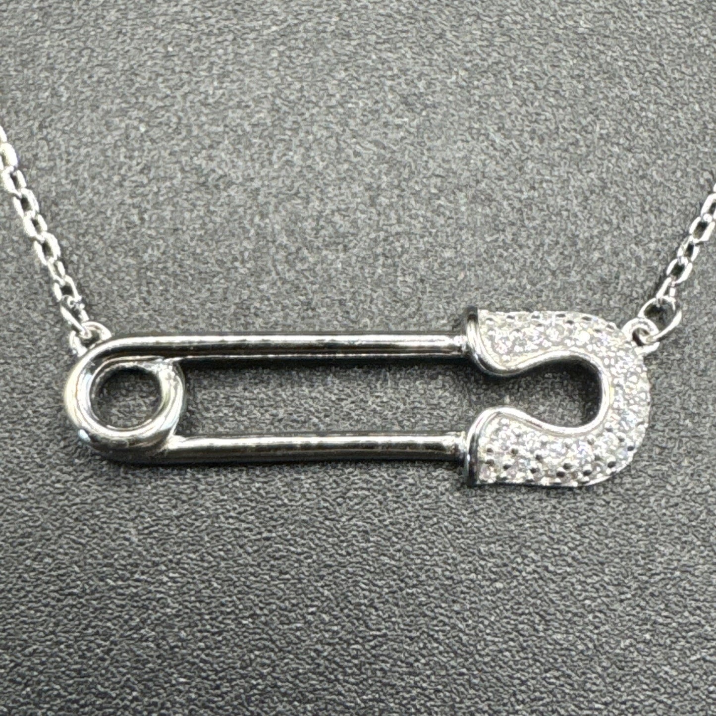 New Condition 7.5” Sterling Silver CZ Safety Pin Necklace Punk Goth 925 G15