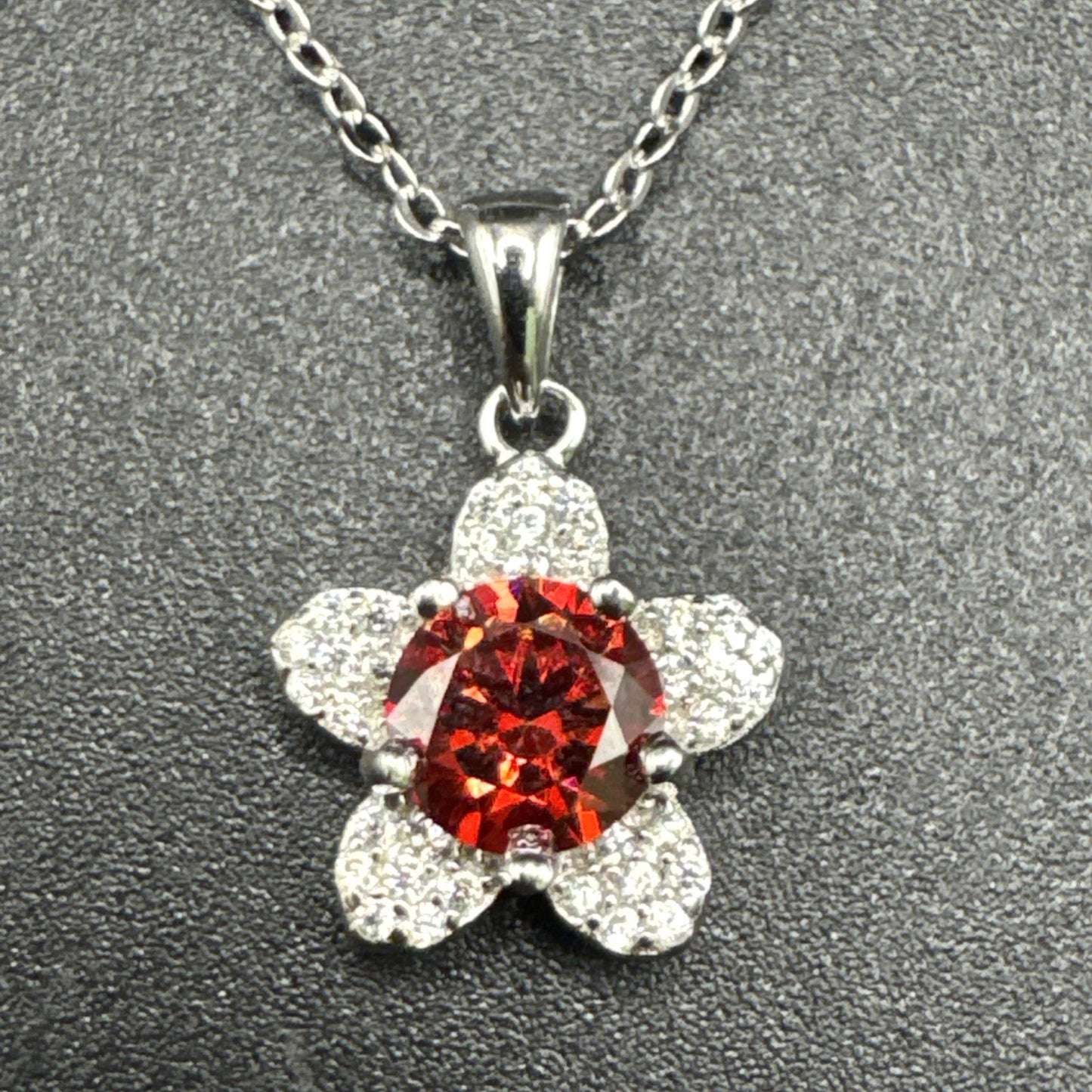 New Condition 18” Sterling Silver Red Moissanite Daisy Pendant Necklace GRA