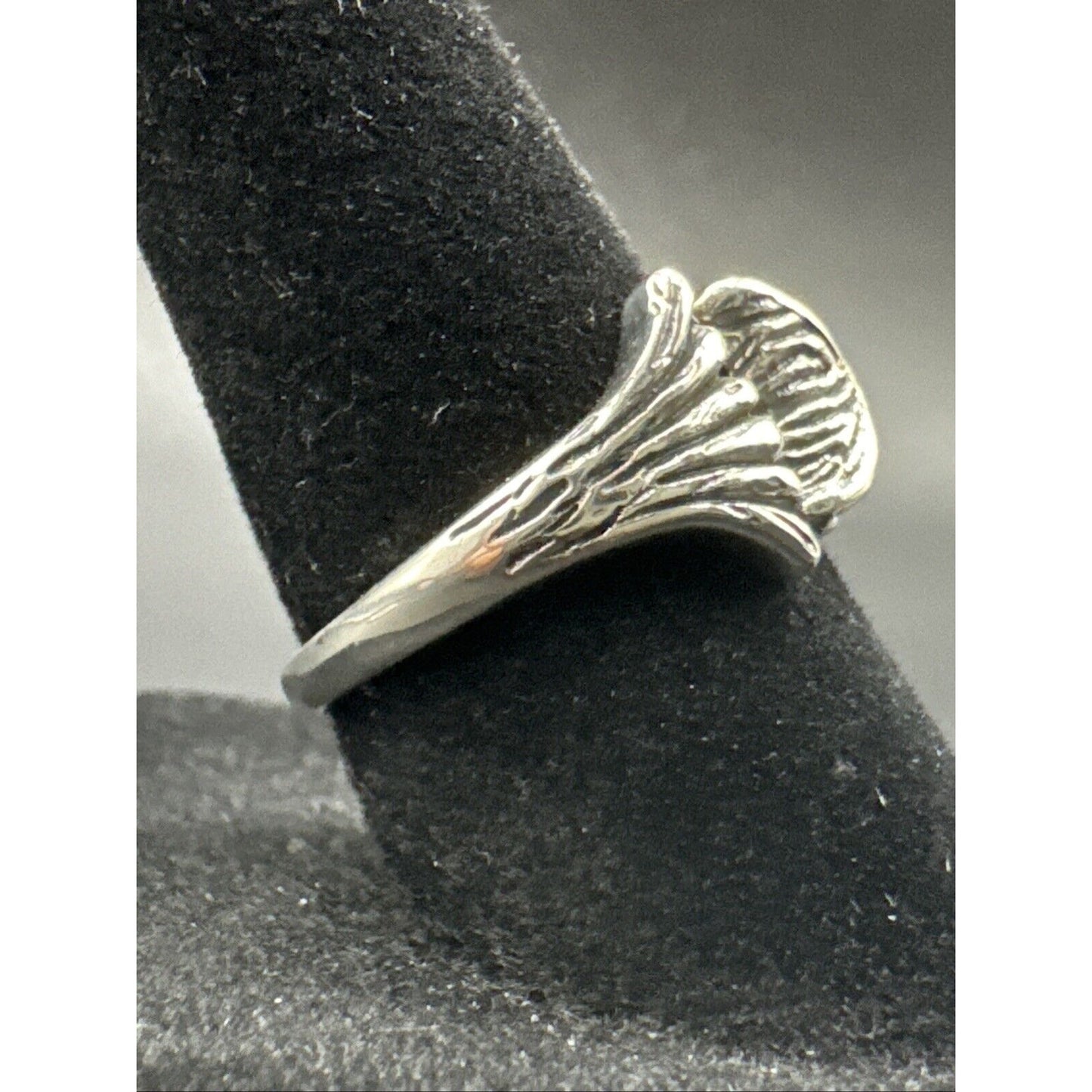 New Condition Sterling Silver Unique Owl Ring 925 Size 7