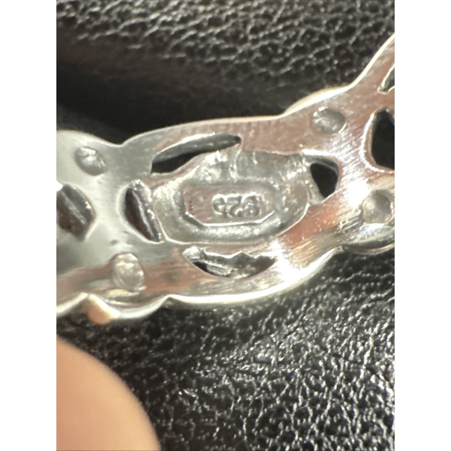 New Condition Sterling Silver Infinity Skulls Band Ring 925 Size 10