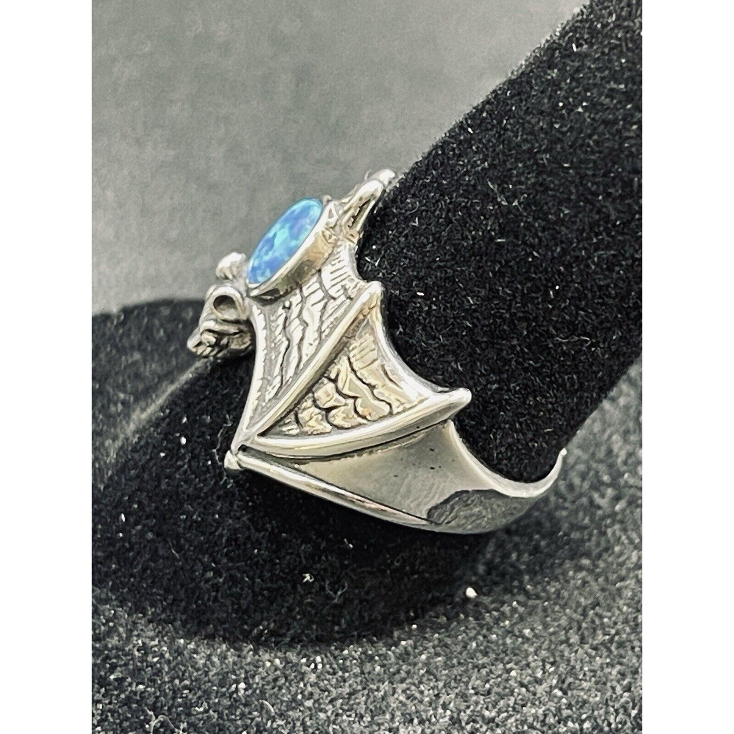New Condition Sterling Silver Lab Blue Opal Bat Ring Size 7.00