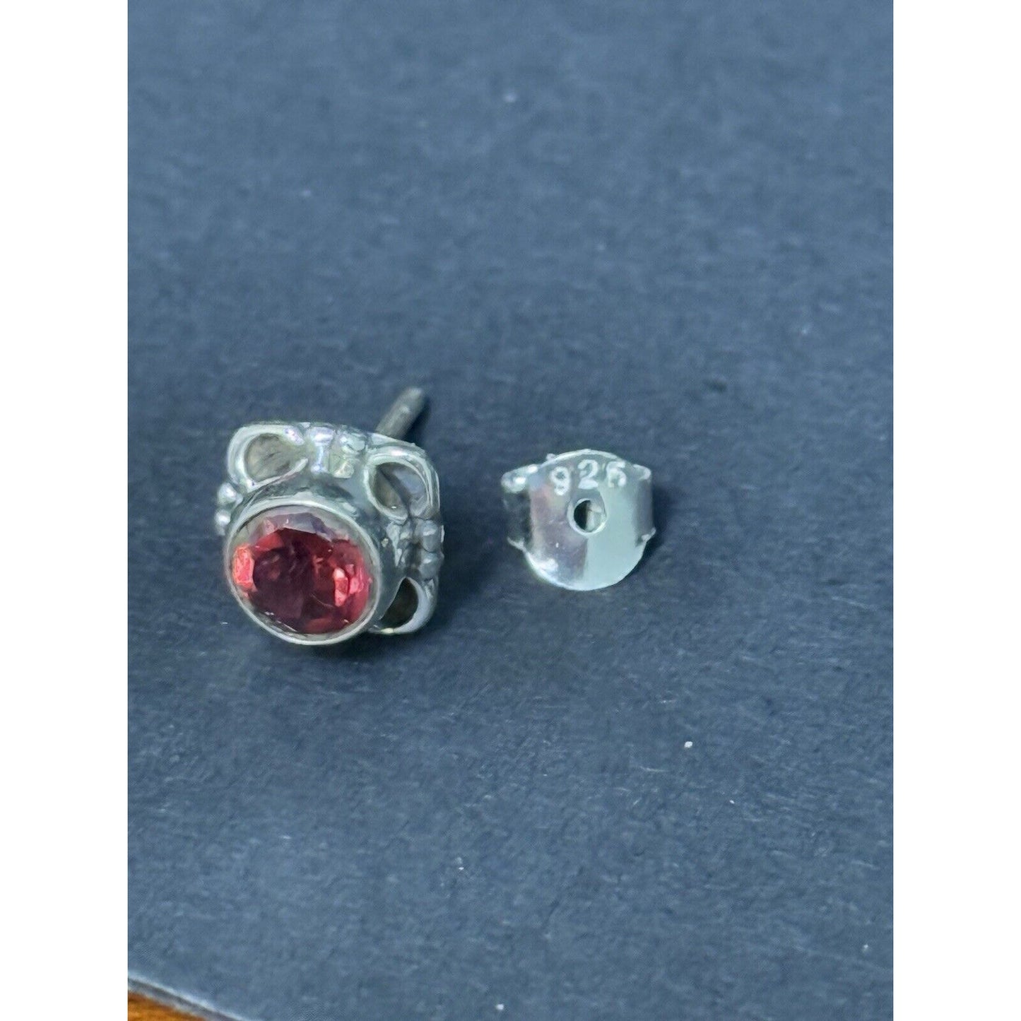 New Condition Sterling Silver Genuine Garnet Stud Earrings 925 5MM