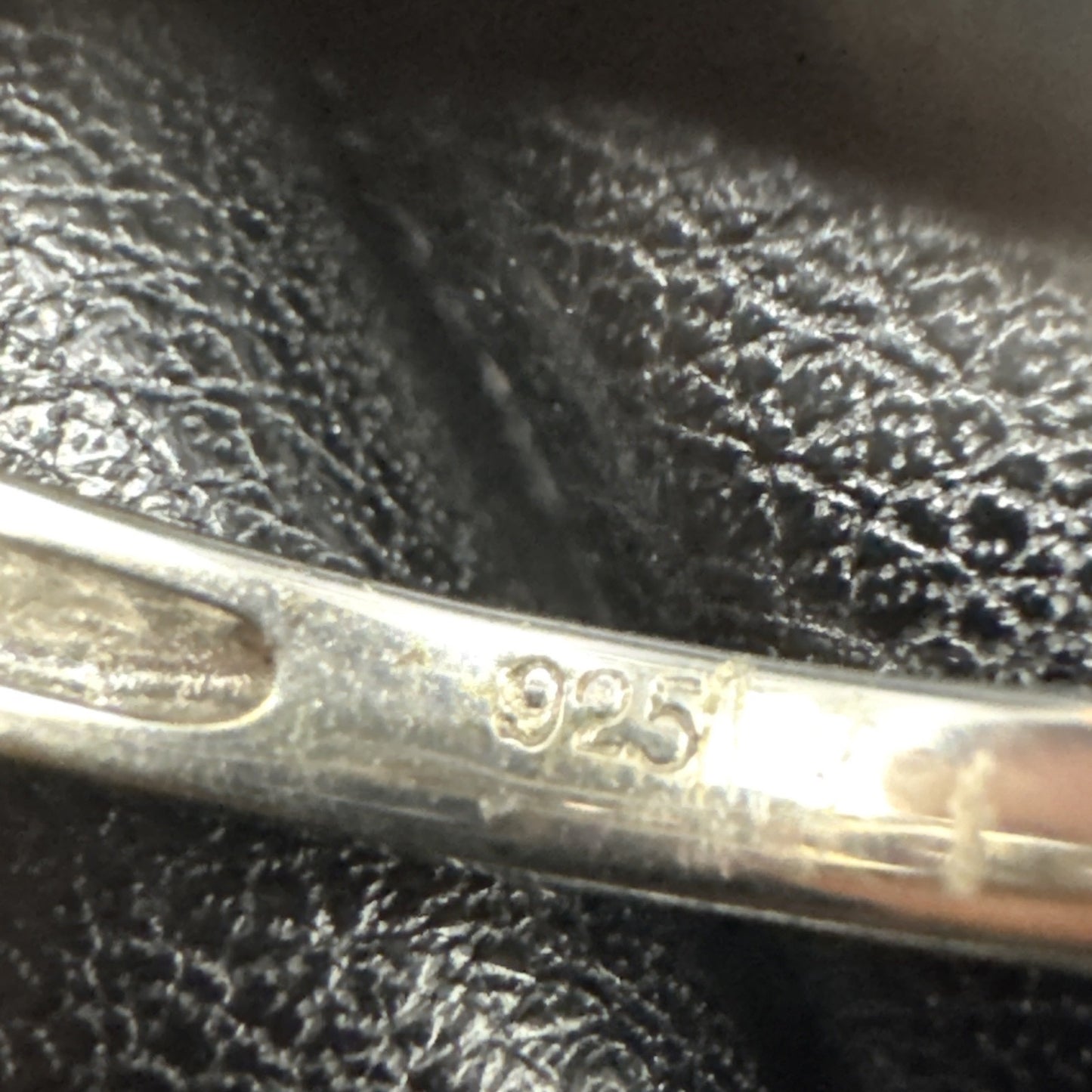 EUC Sterling Silver CZ Trapezoid Ring 925 Size 6.5 P2