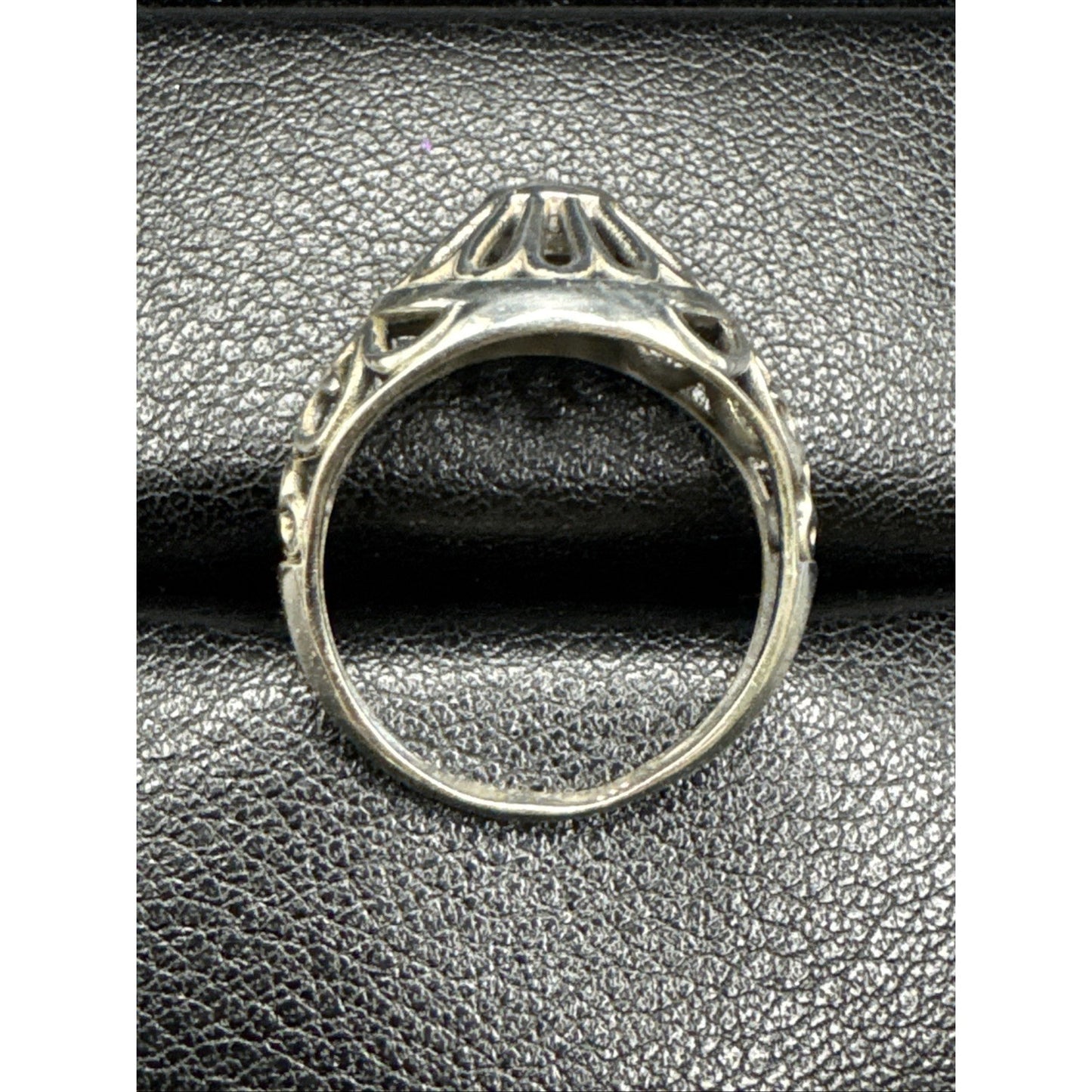 New Condition Sterling Silver Tanzanite Scroll Ring 925 Size 7.75