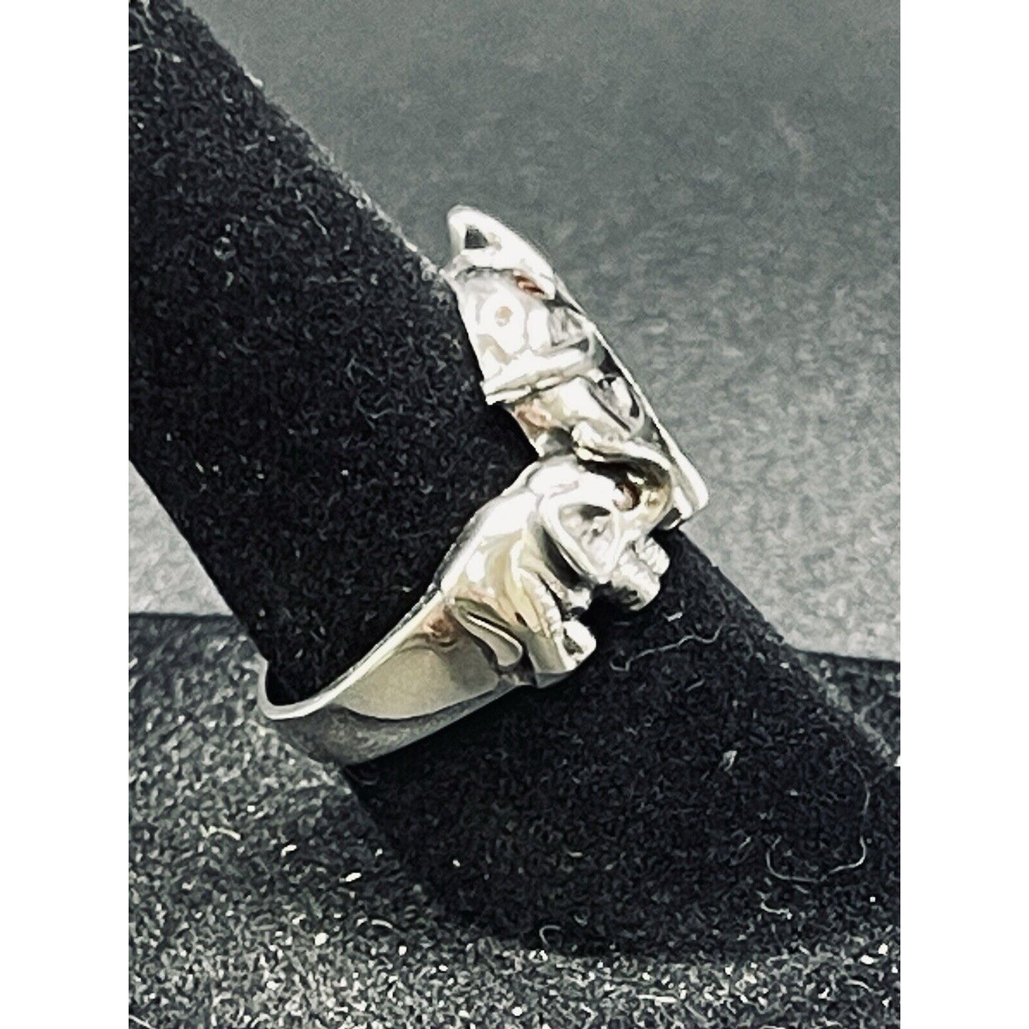 New Condition Sterling Silver Red Cubic Zirconia Elephants Ring Size 6.50