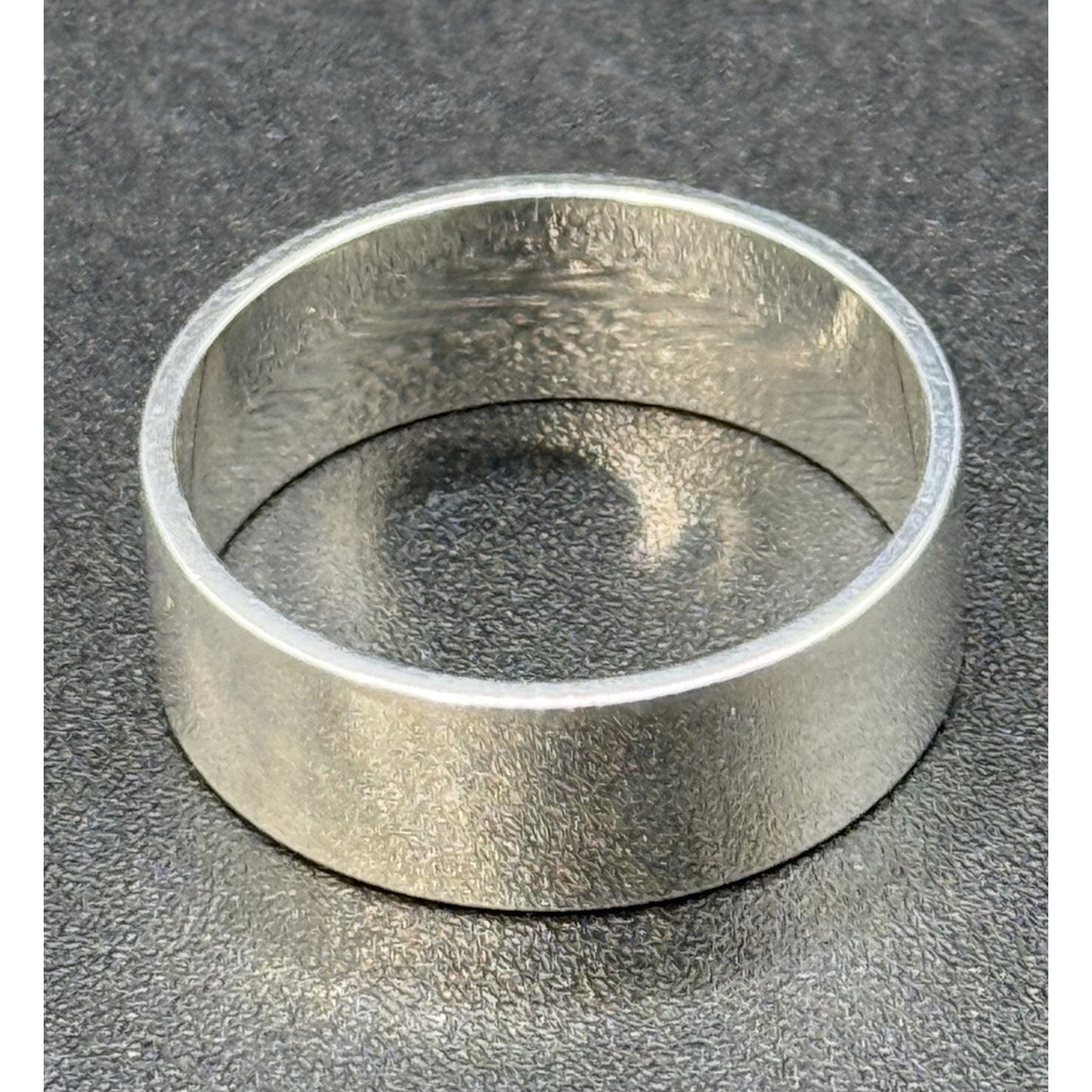 Excellent Used Condition Sterling Silver Cigar Band Ring Size 11.50 P5