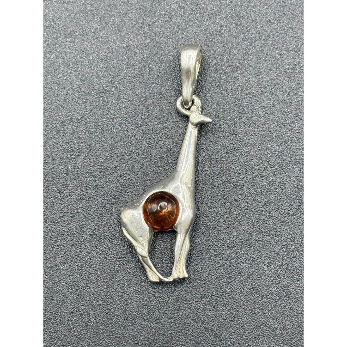 Sterling Silver Amber Giraffe Pendant 925 N28
