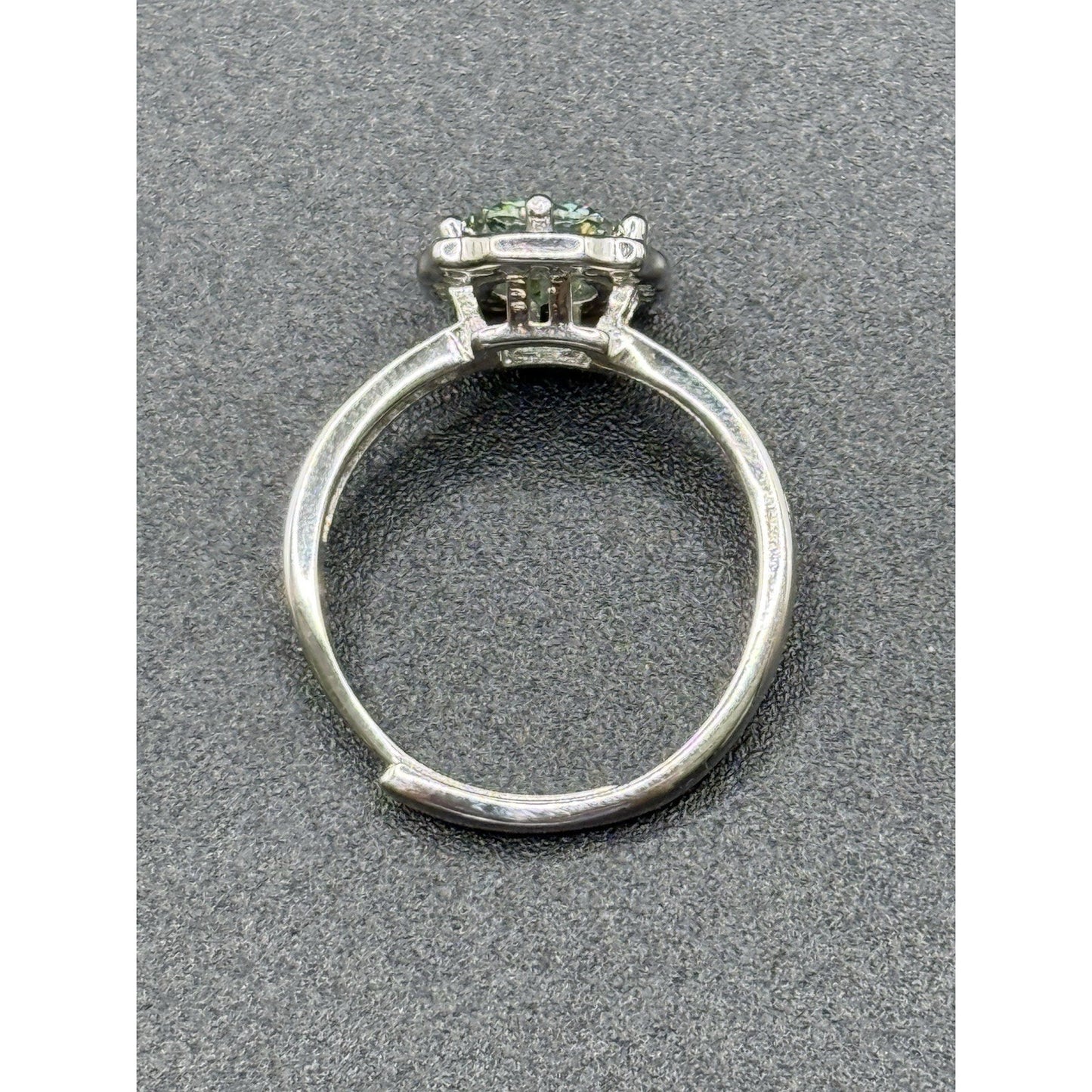New Condition Blue Green Moissanite Ring Size 7 Adjust Sterling Silver GRA P18