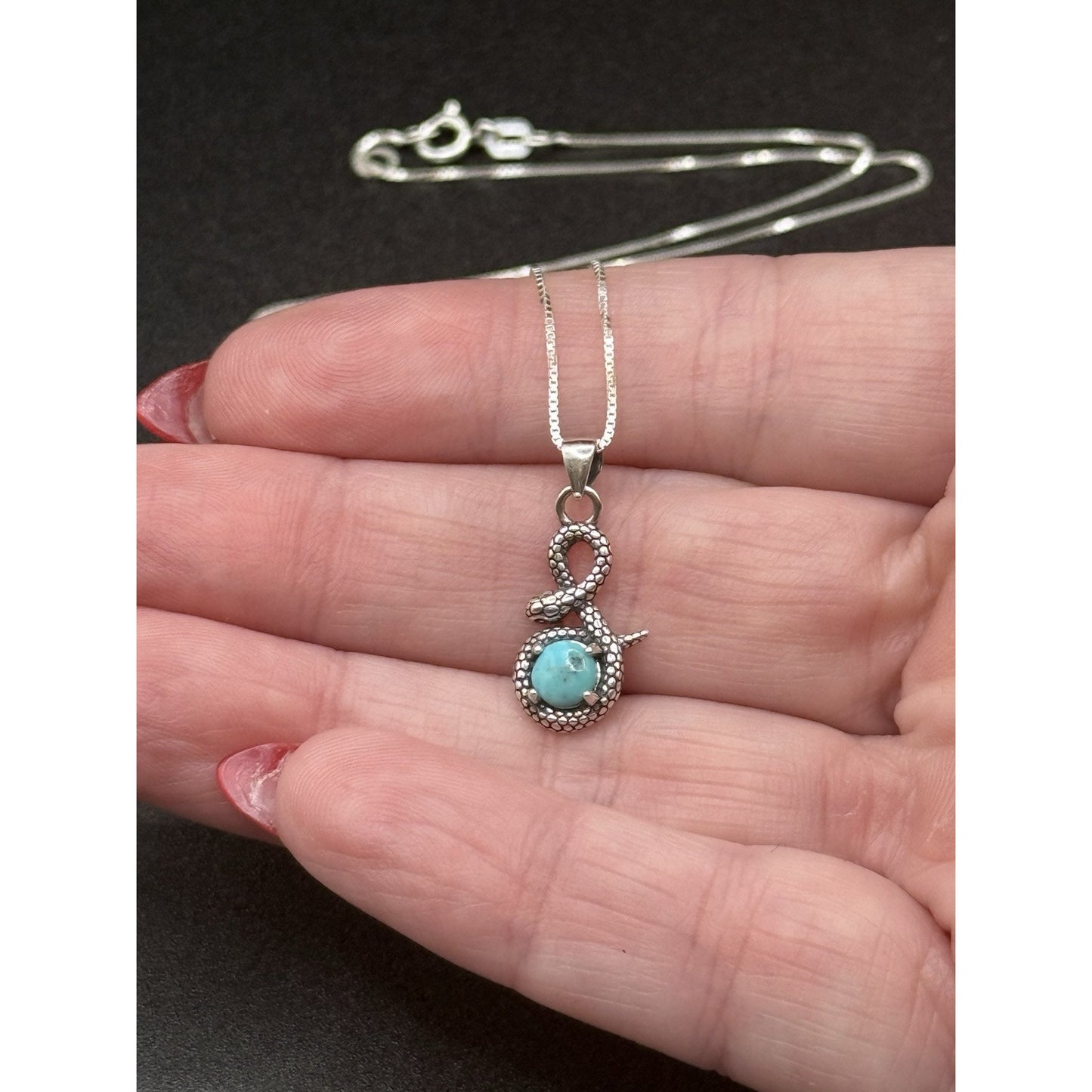 18” New Condition Sterling Silver Dainty Turquoise Snake Pendant Necklace 925