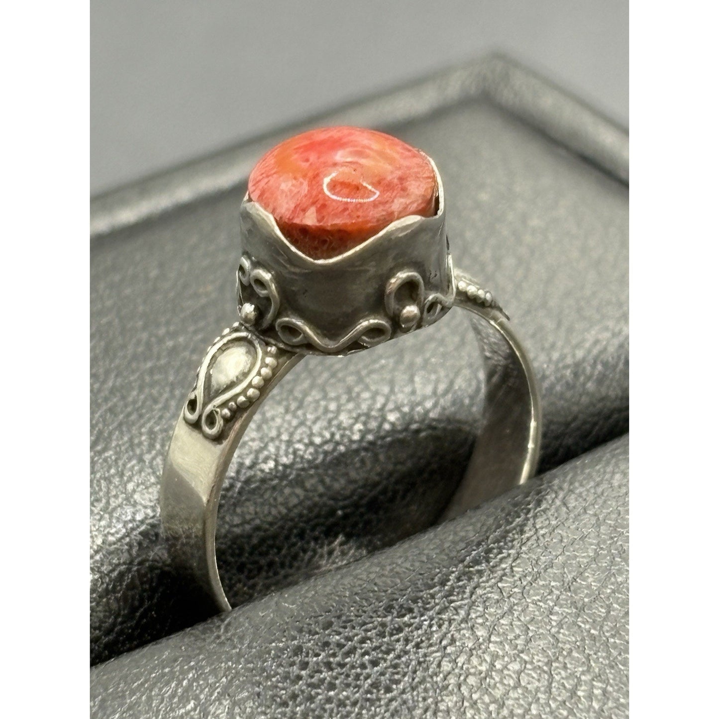 New Condition Sterling Silver Bali Style Coral Ring Size 7