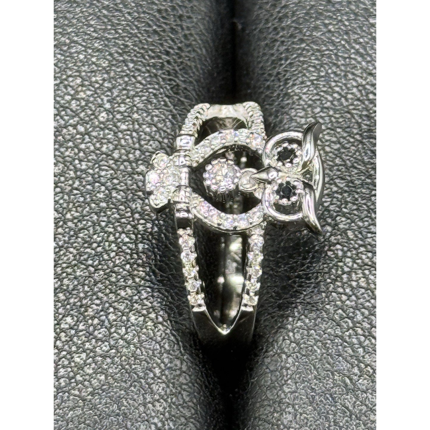 New Condition Sterling Silver Cubic Zirconia Owl Ring Size 7.00