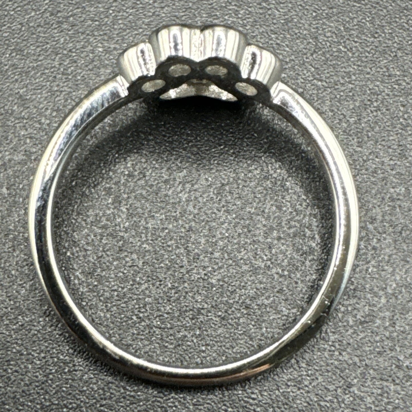 New Condition CZ Sterling Silver Paw Print Ring 925 Size 7