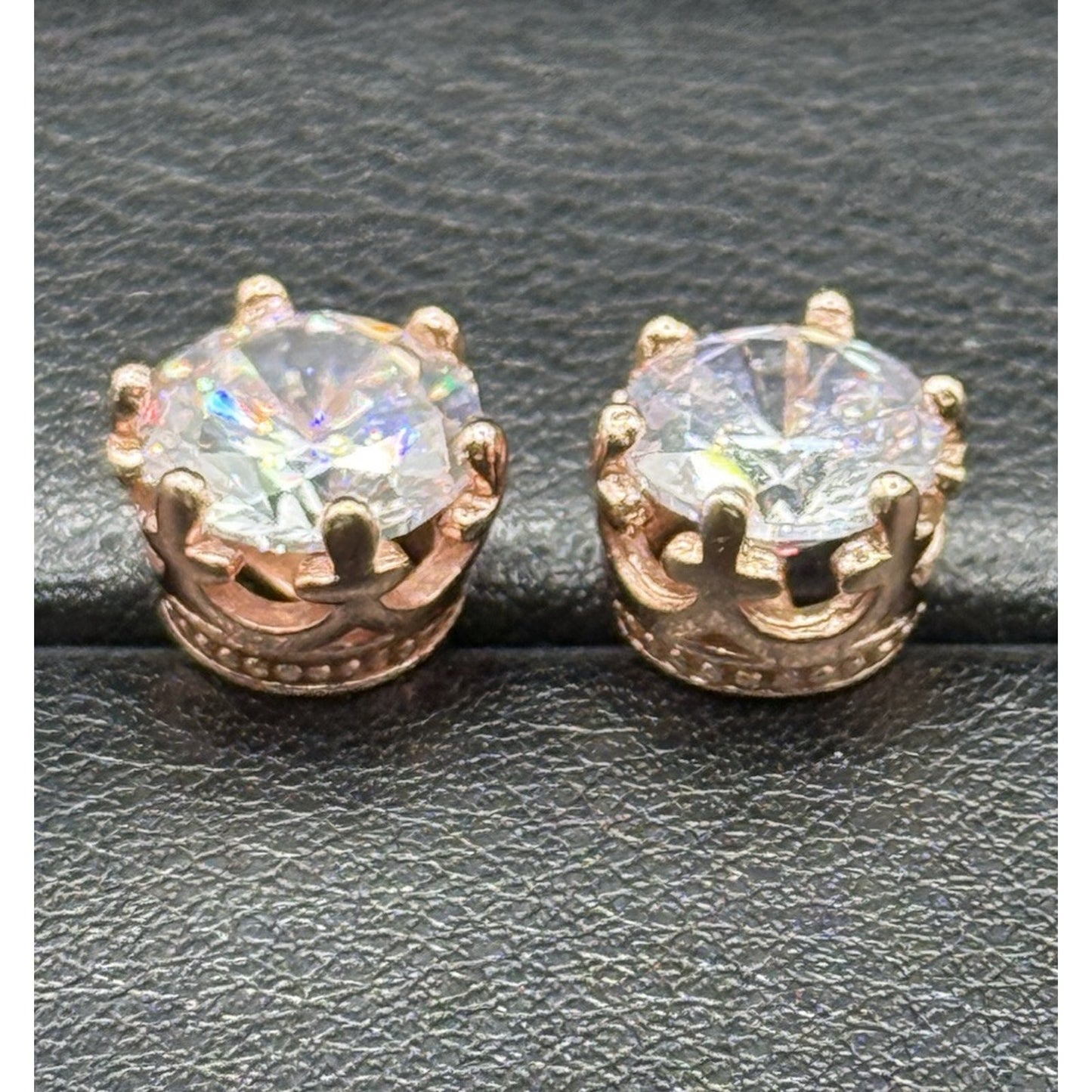 New Condition Rosa Sterling Silver Cubic Zirconia Crown Stud Earrings N19