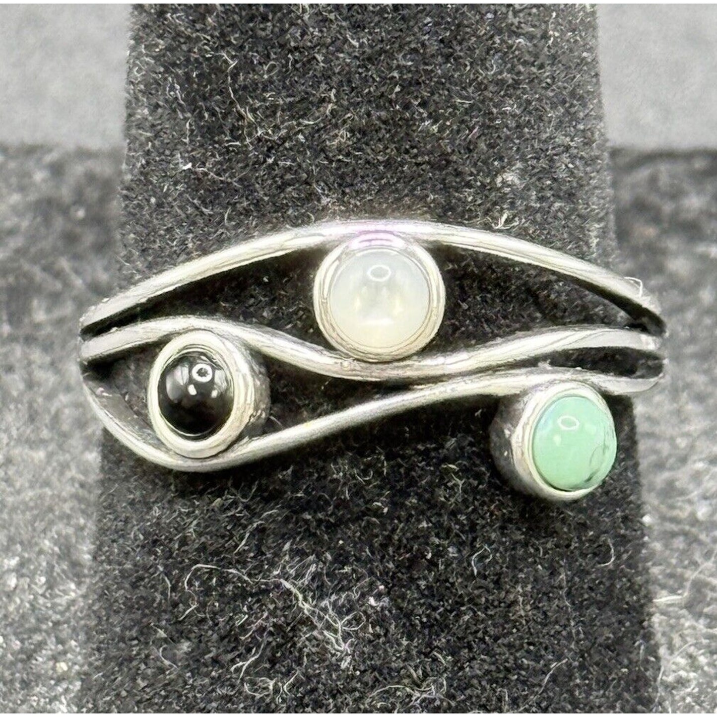 New Condition Sterling Silver Multi Gemstone Ring Size 6.75 Turquoise Onyx