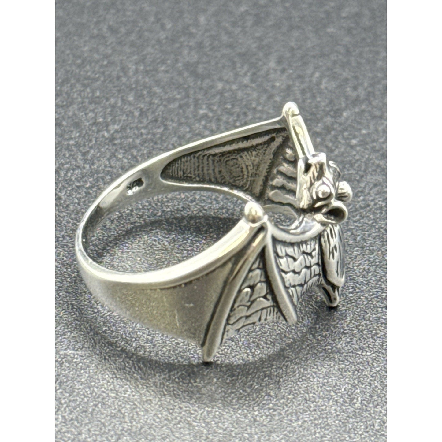 New Condition Sterling Silver Gents Bat Ring Size 10.00