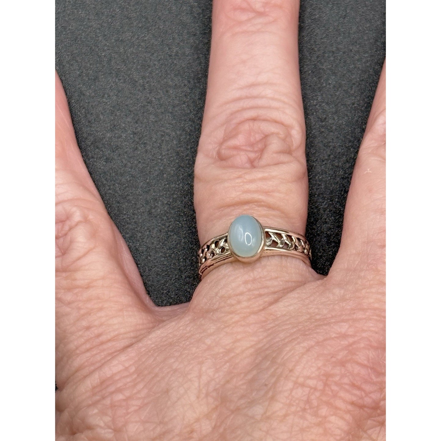 Excellent Used Condition Sterling Silver Milky Aquamarine Ring Size 7.00 P19