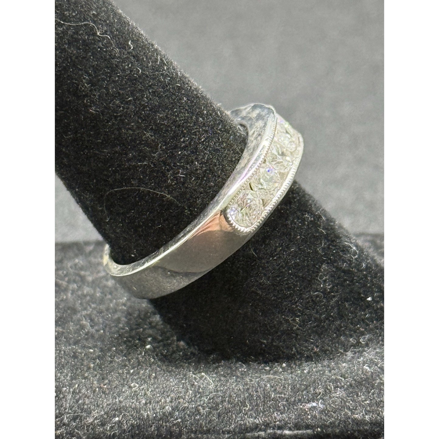 EUC Sterling Silver 7-Stone Cubic Zirconia Channel Band Wedding Ring Size6.5 N28