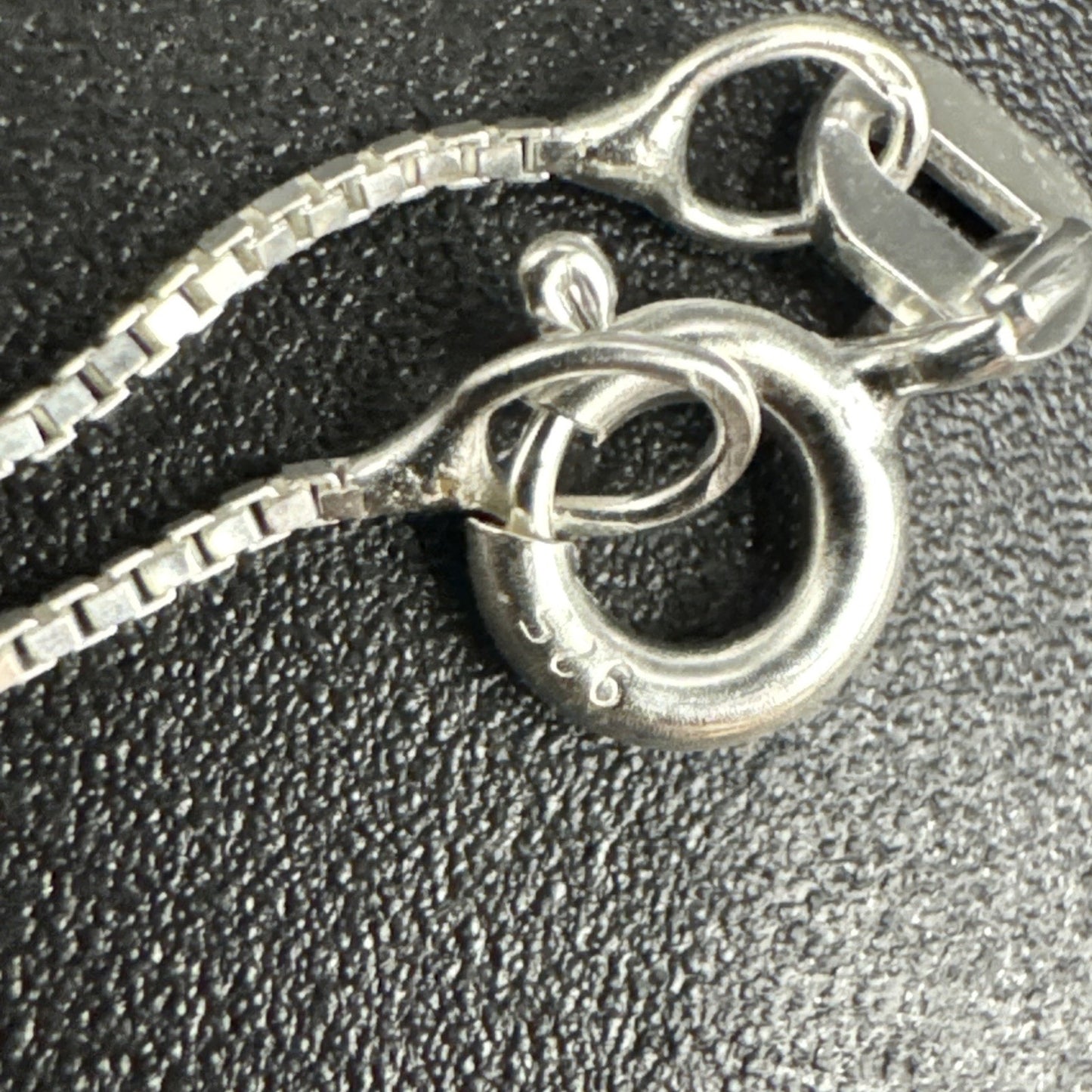 New Condition Sterling Silver 18” Horse Pendant Necklace 925