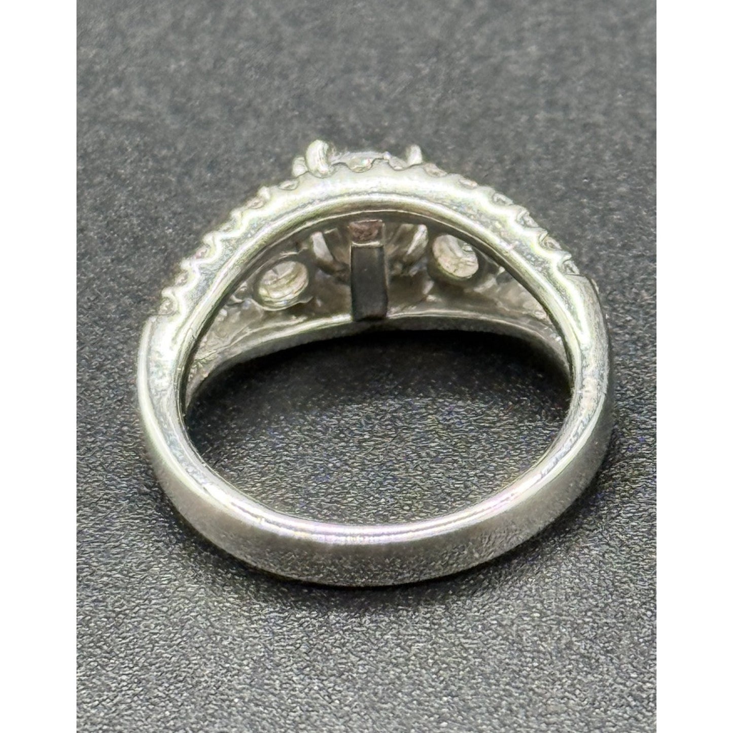 EUC Sterling Silver Cubic Zirconia Engagement Ring Size 5.75 925 N28