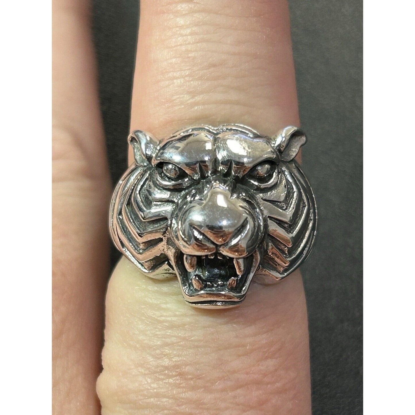 New Condition Sterling Silver 3D Tiger Head Ring Size 10.00