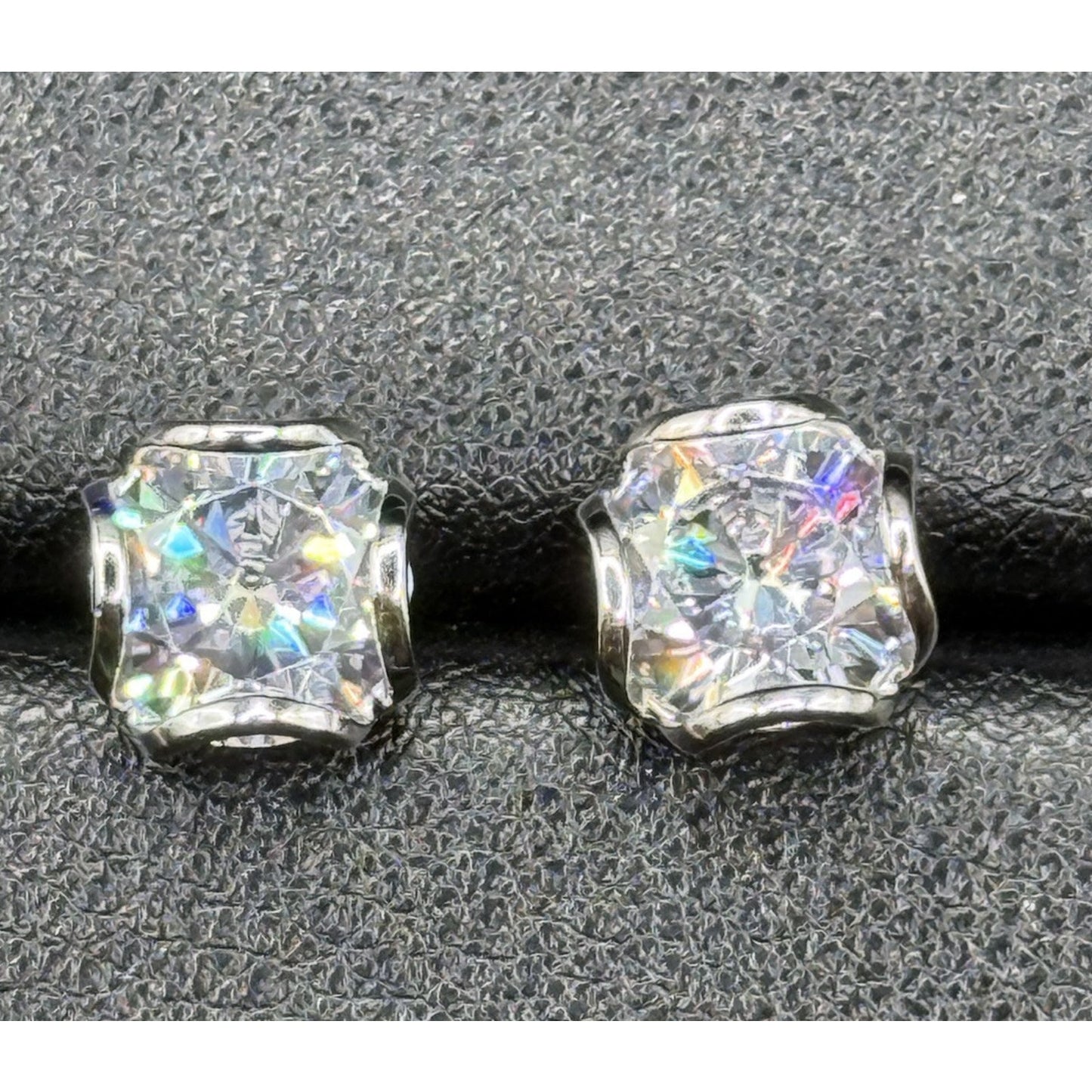 Excellent Used Condition Sterling Silver 4ctw Cubic Zirconia Stud Earrings N19