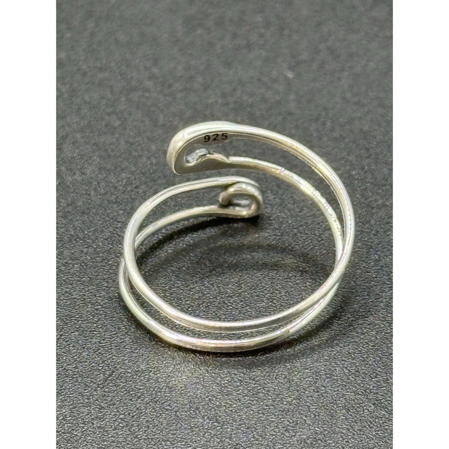 New Condition Sterling Silver Safety Pin Adjustable Ring Size 7.00