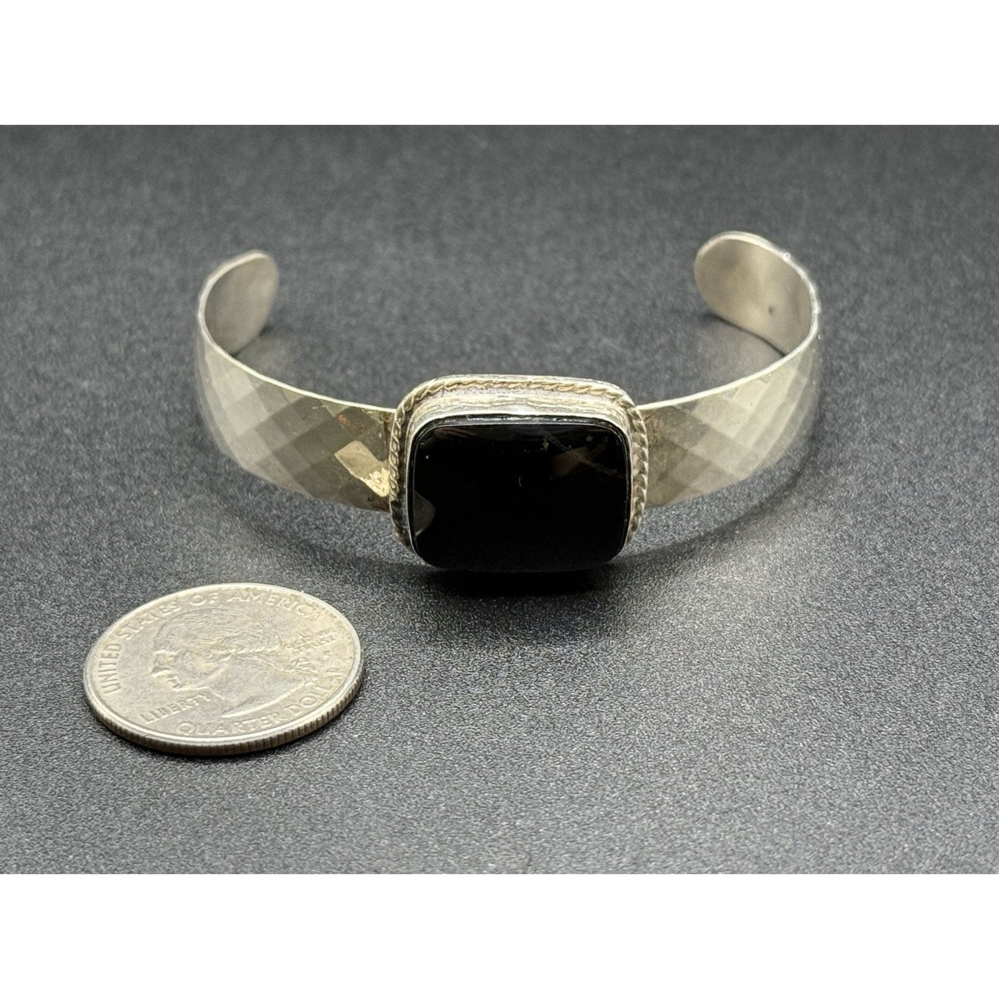 7” Vintage Sterling Silver Onyx Cuff Bracelet 24 Grams P5