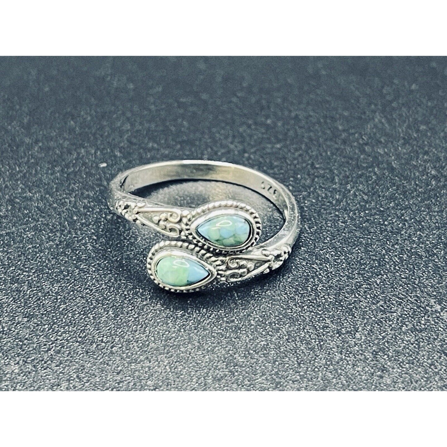 New Condition Sterling Silver Turquoise Bypass Ring Size 7.00 I16