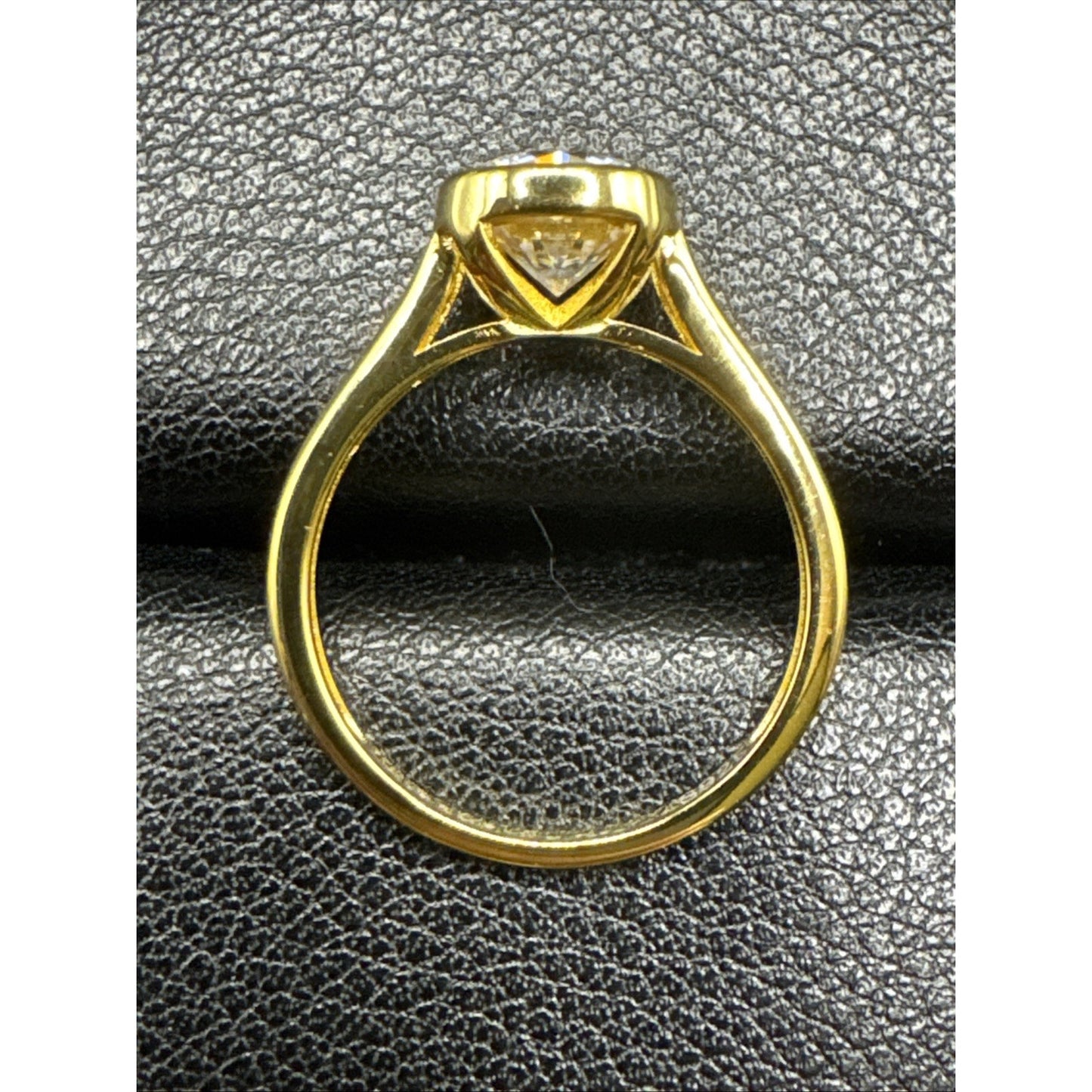 New Condition Gold Sterling Silver 2 Carat Cushion Moissanite Ring 925 Size 7.75