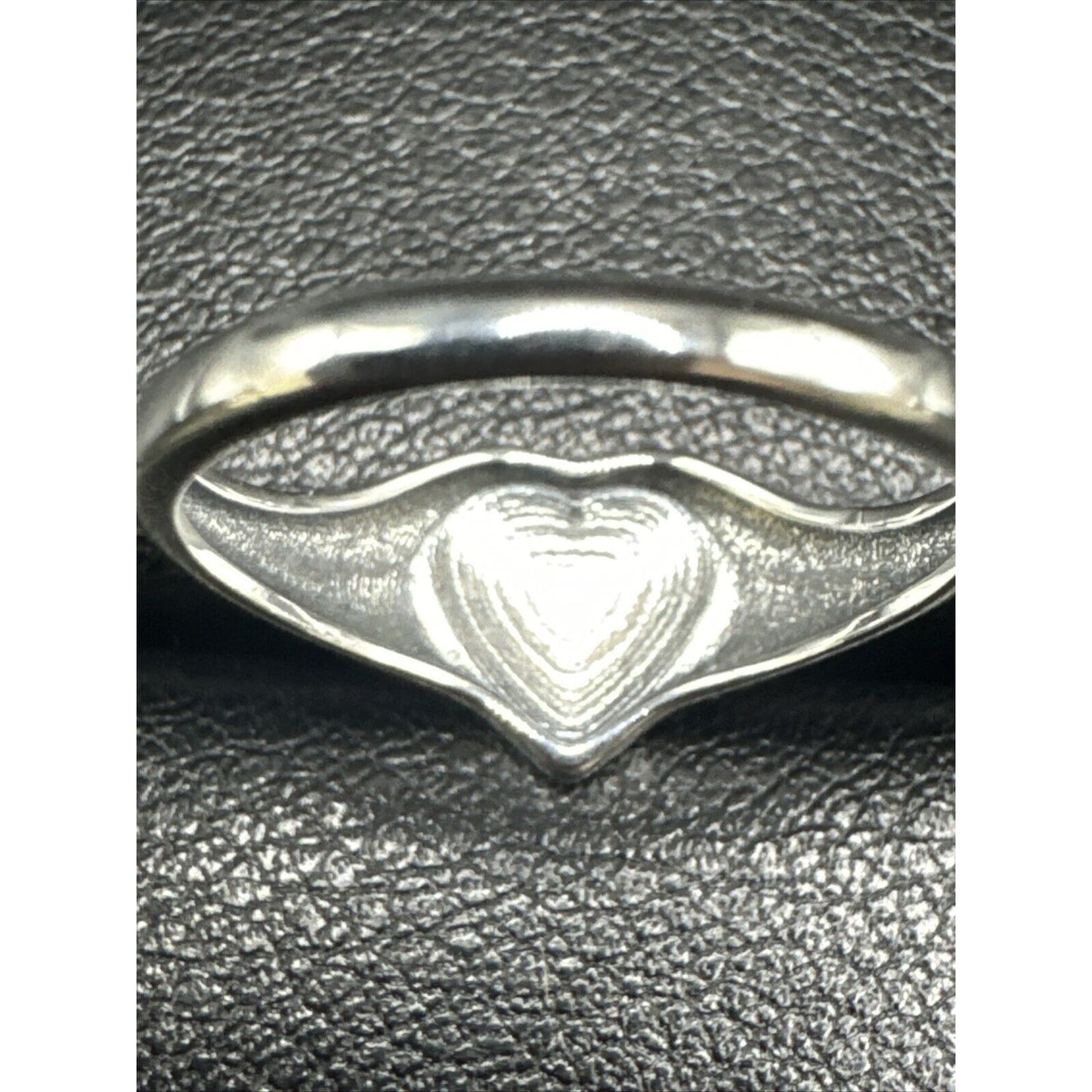 New Condition Sterling Silver Heart Paw Pet Print Ring 925 Size 7